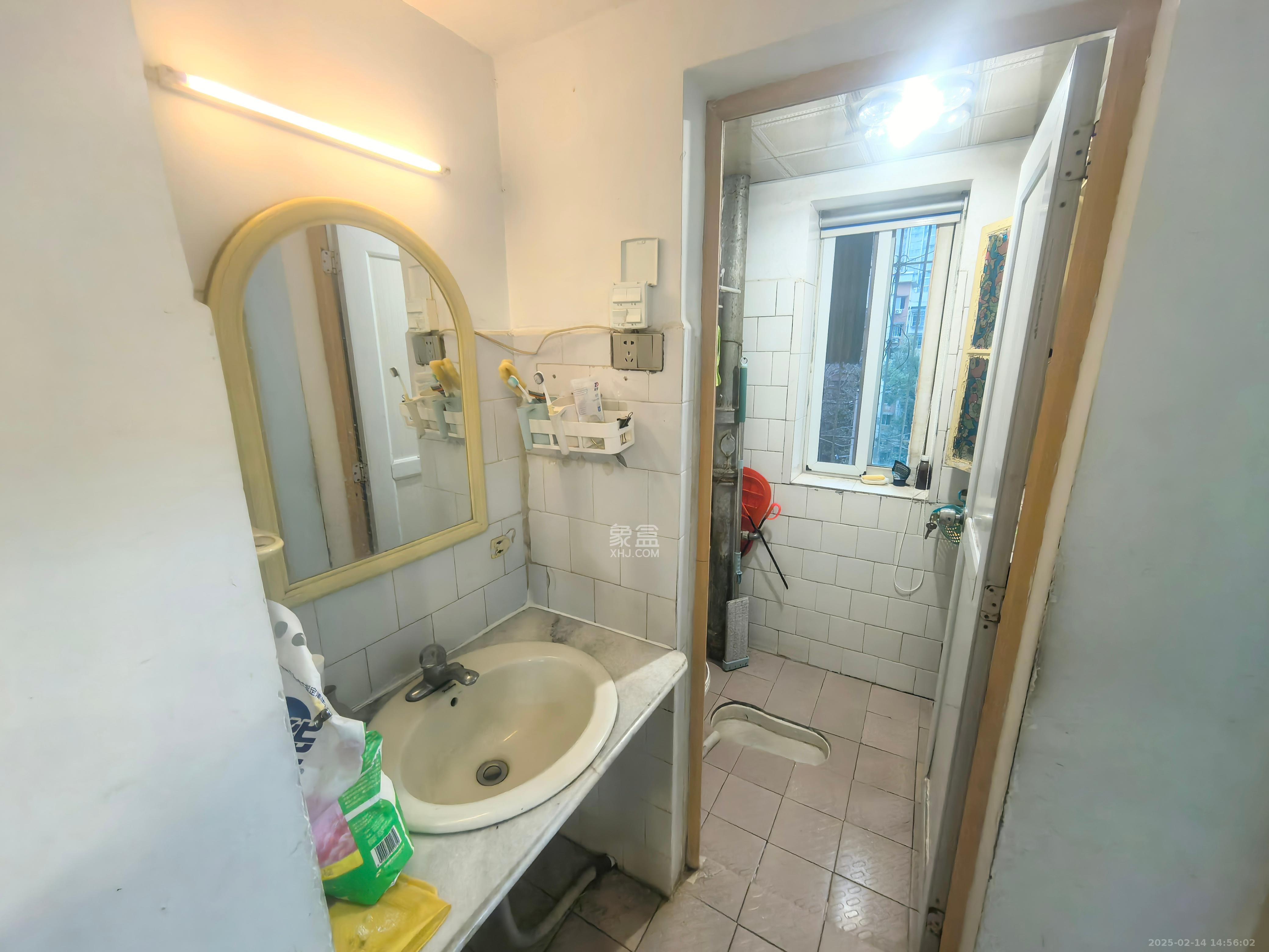 五水厂宿舍 2室1厅1卫 1600.0元/月 五水厂宿舍 2室1厅1卫 1600.0元/月室内图