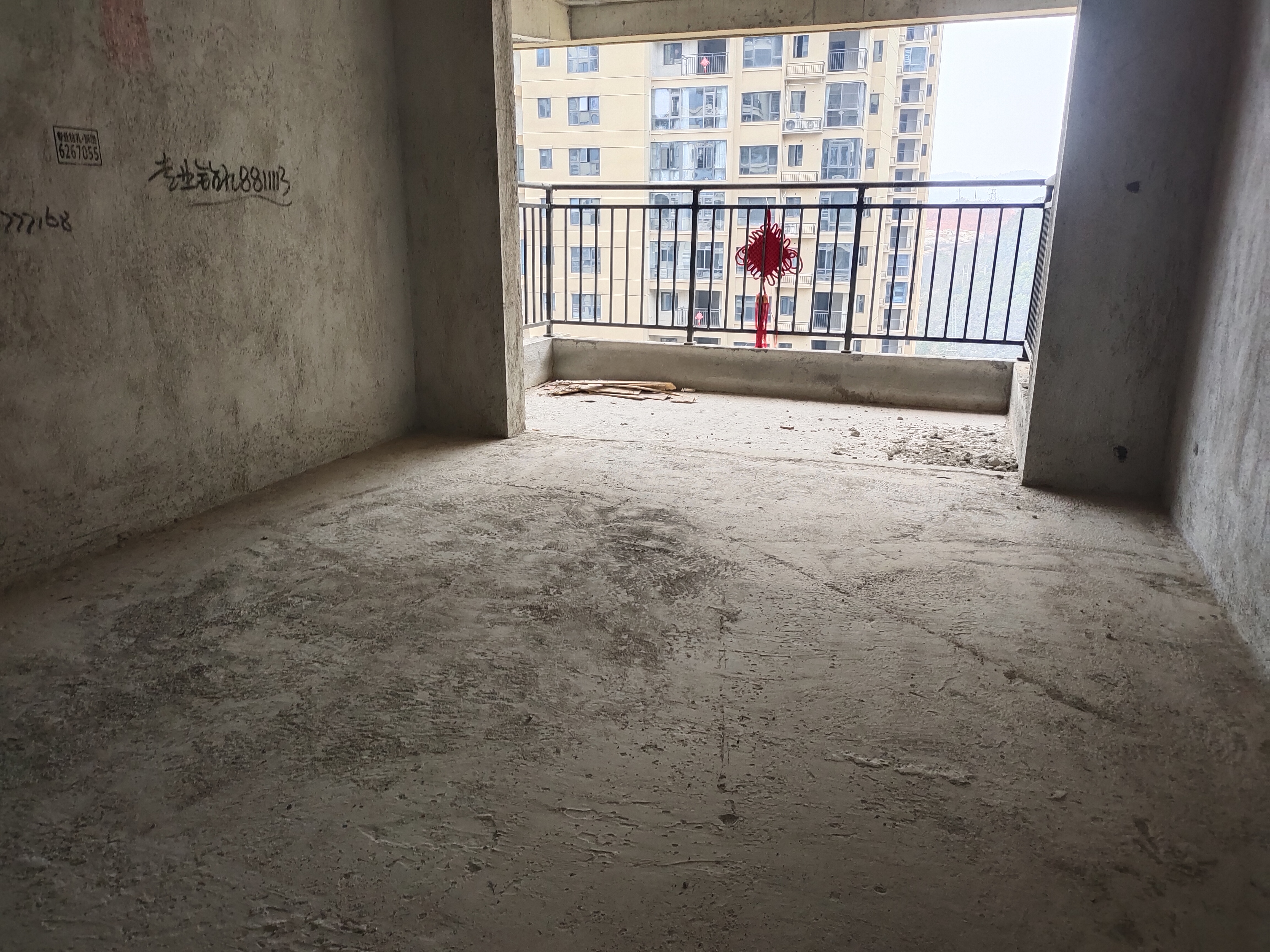 徐福桃花源 4室2厅2卫 71.8万 徐福桃花源 4室2厅2卫 71.8万客厅