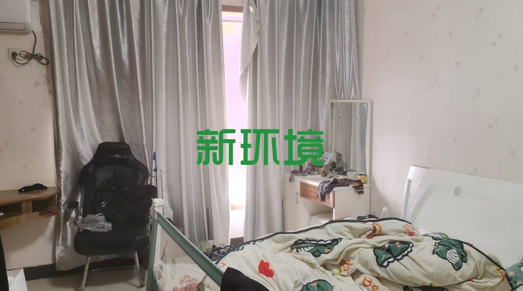 财富地带  3室2厅2卫   60.80万客厅