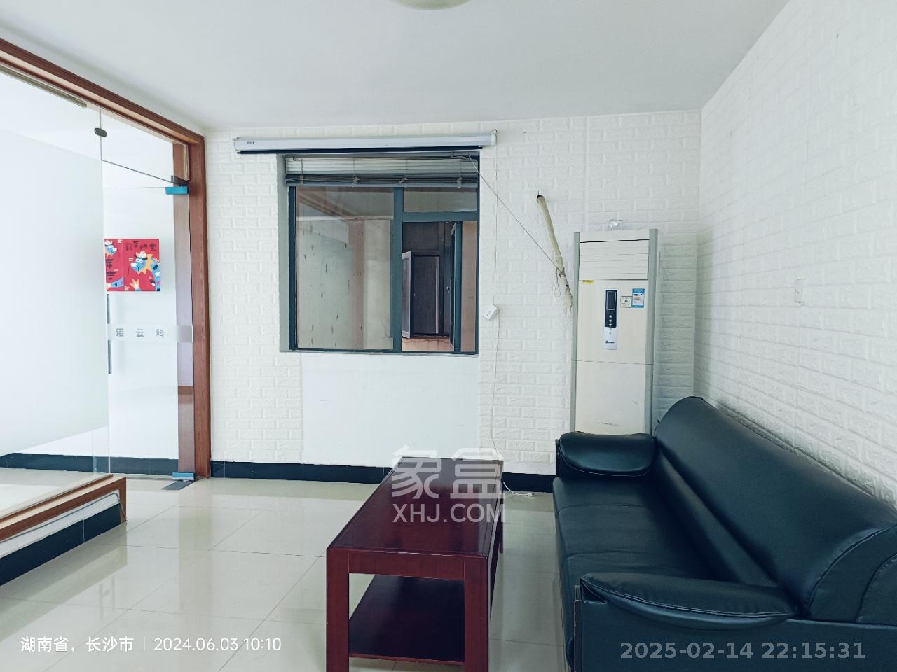 新时代广场  1室1厅1卫   2800.00元/月室内图