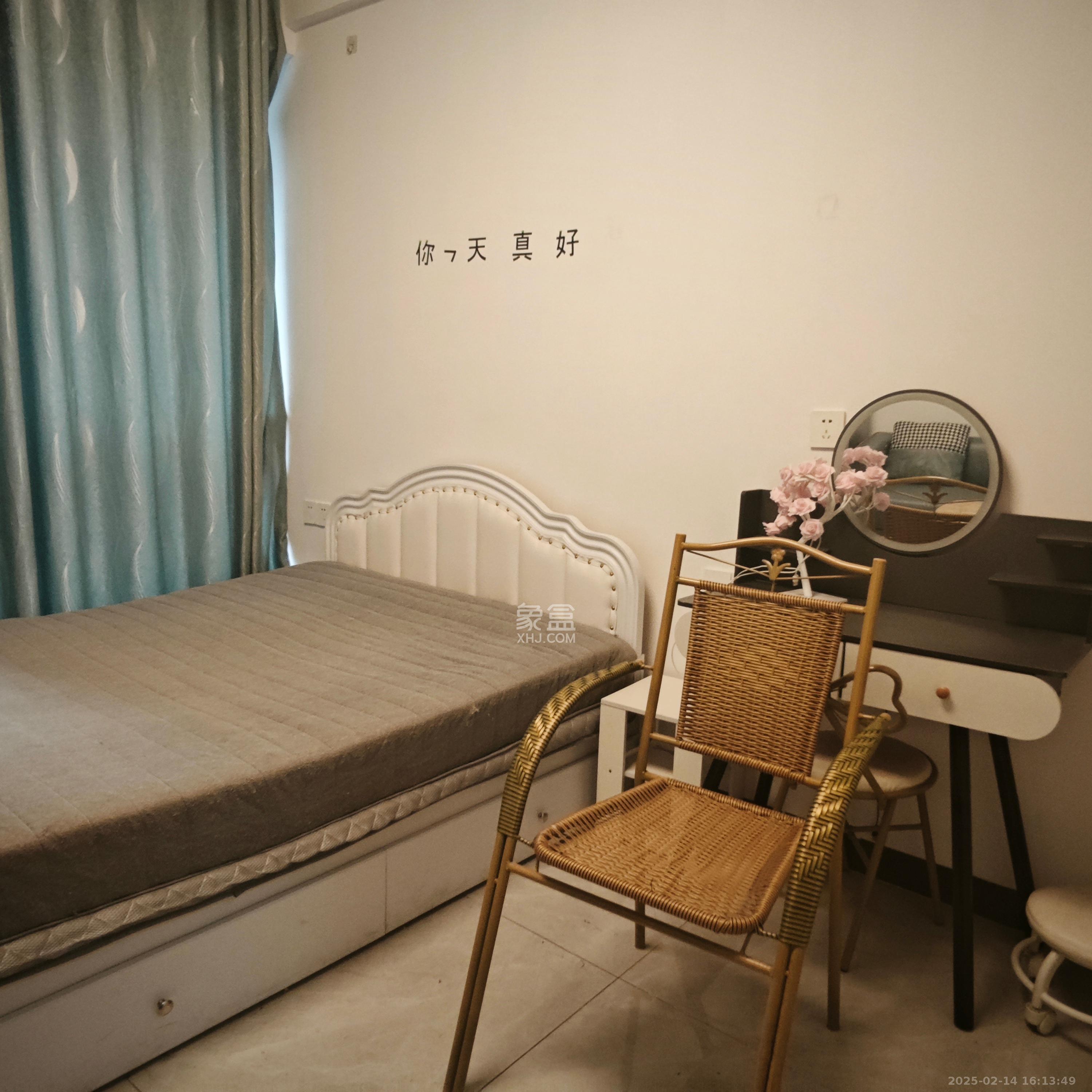 万润时光里  1室1厅1卫   1500.00元/月室内图