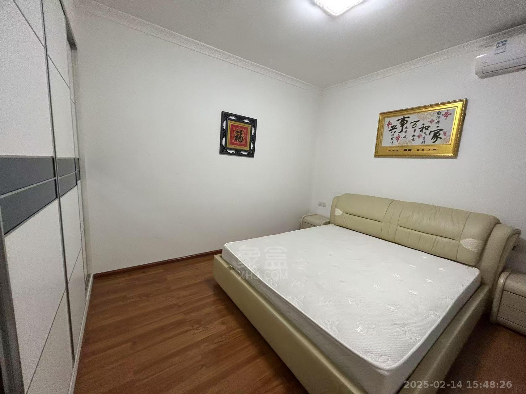 美的城二期  3室2厅2卫    2700.0元/月 美的城二期  3室2厅2卫    2700.0元/月室内图