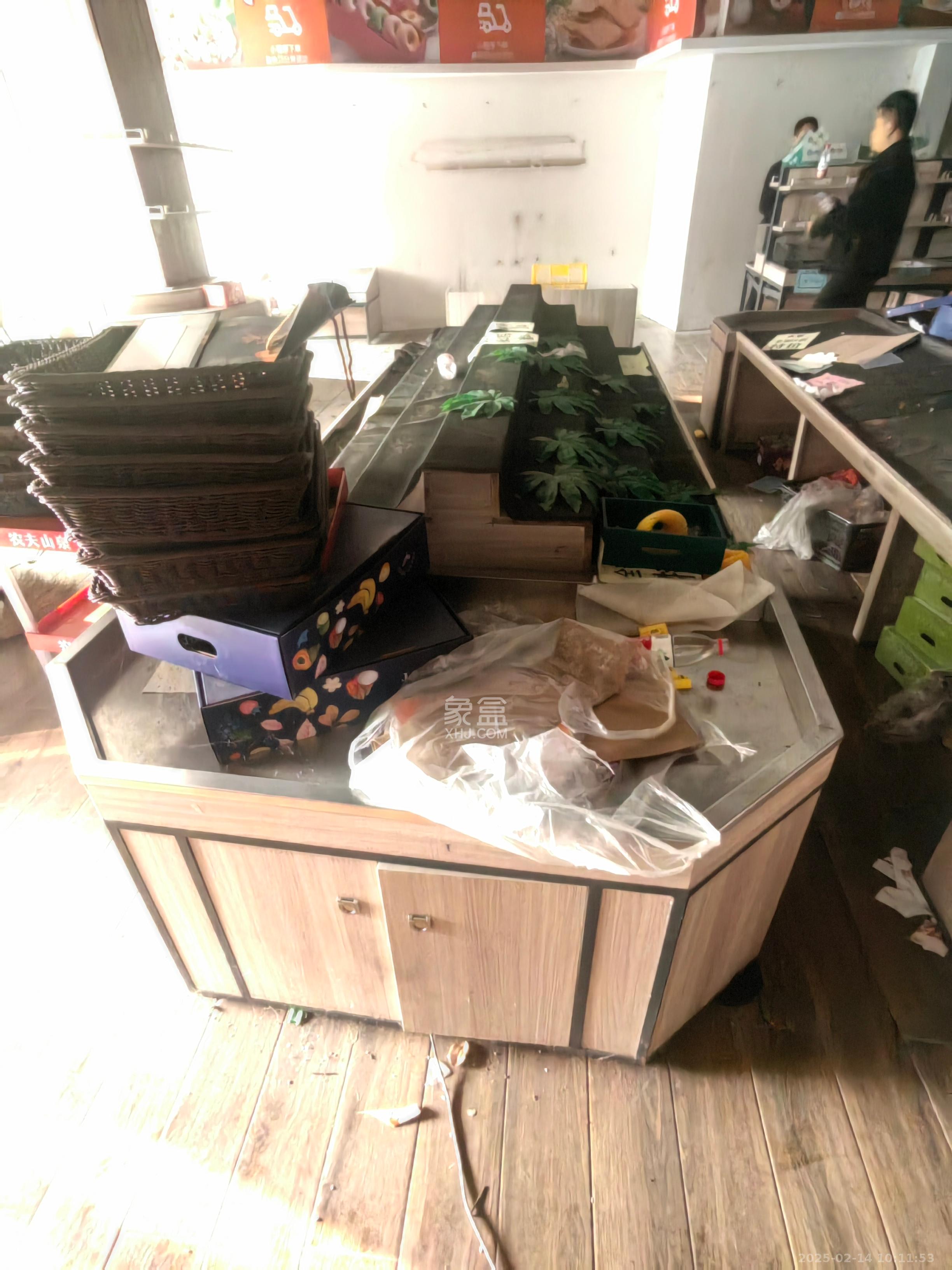 上海城小区   181.1㎡     26000.00元/月室内图