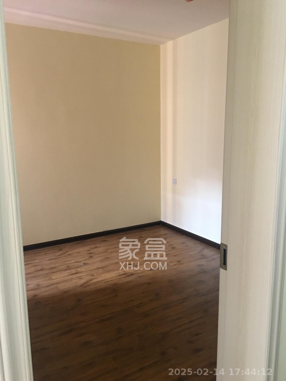 北辰三角洲E6区  3室2厅1卫   3000.00元/月室内图