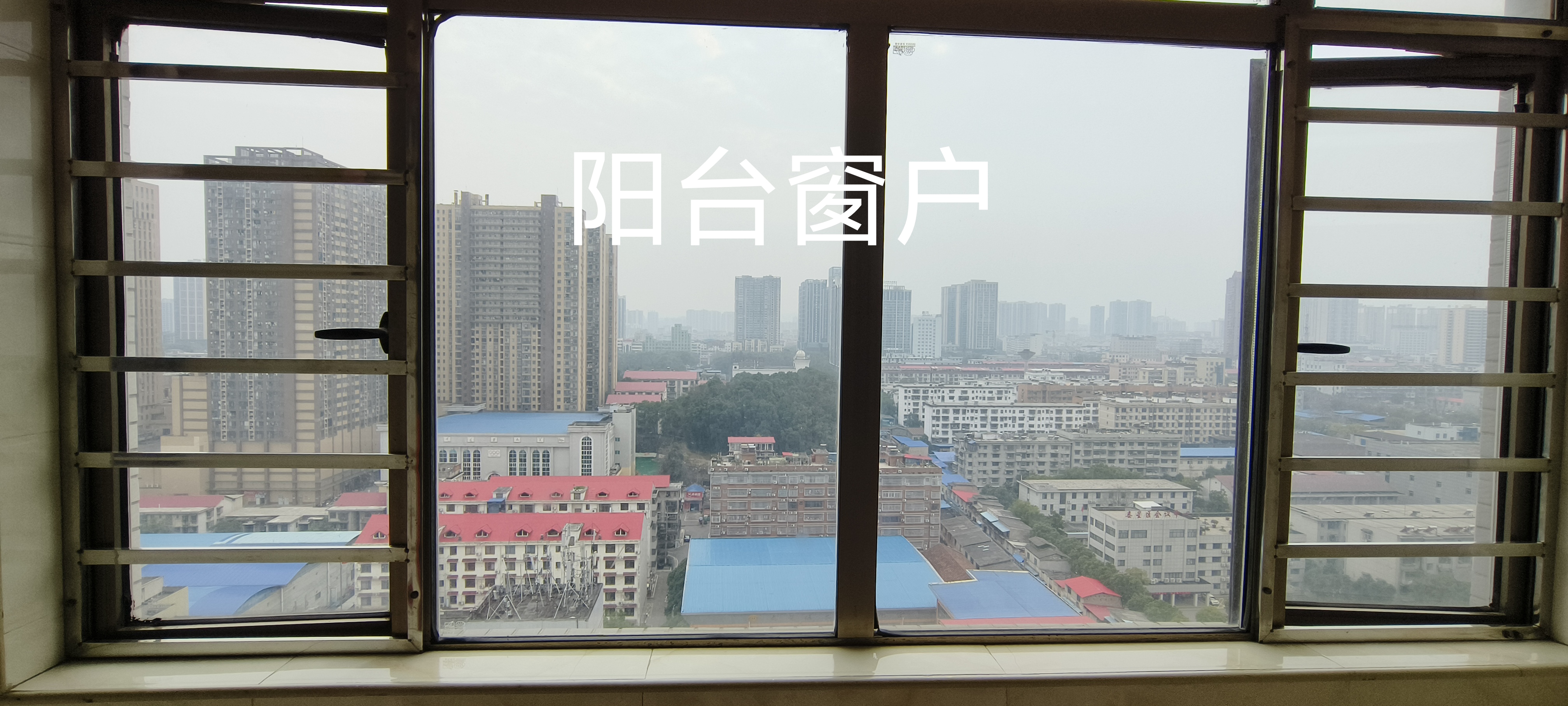 星达馨都 3室2厅2卫 68.0万 星达馨都 3室2厅2卫 68.0万客厅