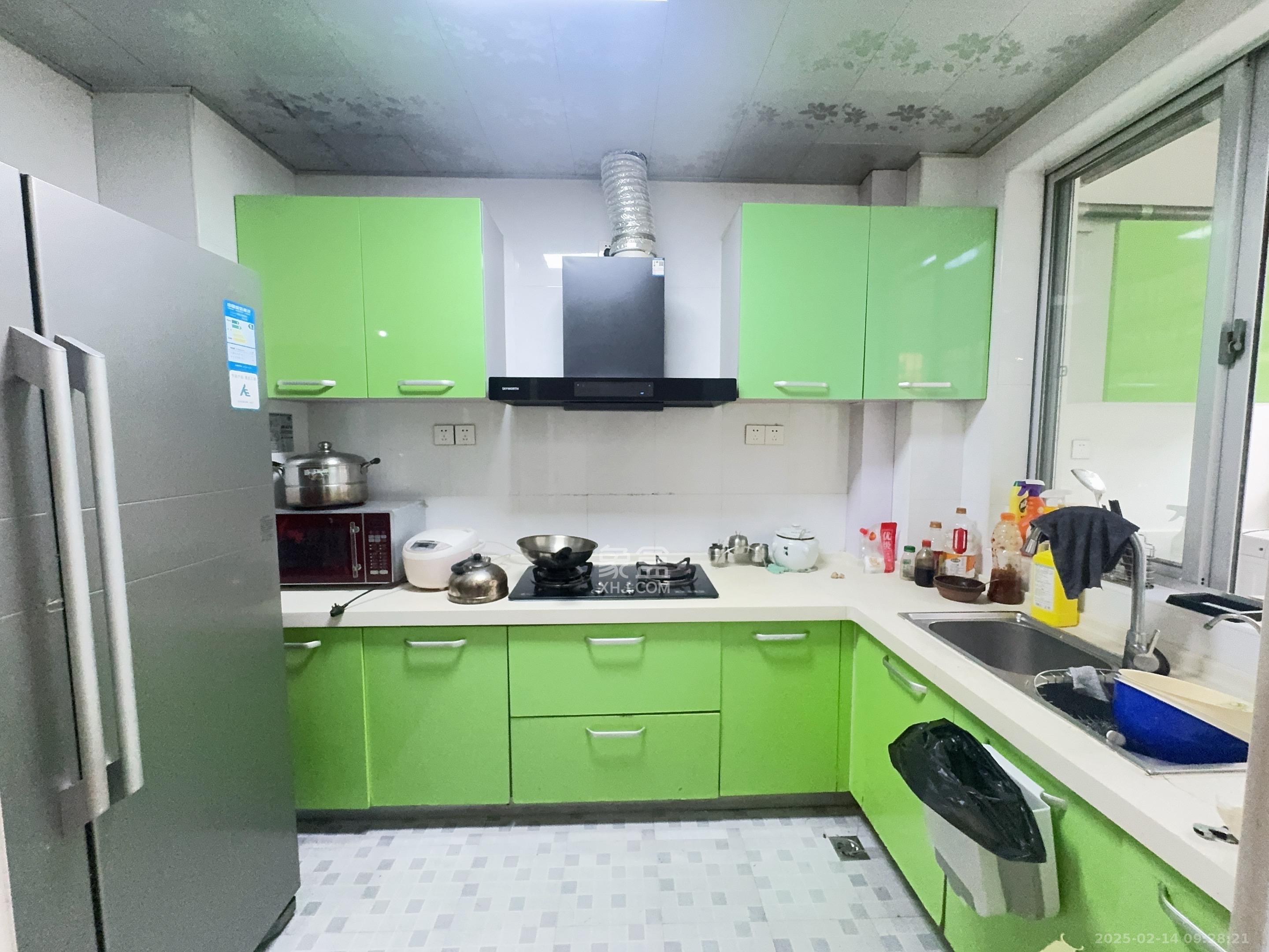 红树湾 3室2厅2卫 1900.0元/月 红树湾 3室2厅2卫 1900.0元/月室内图