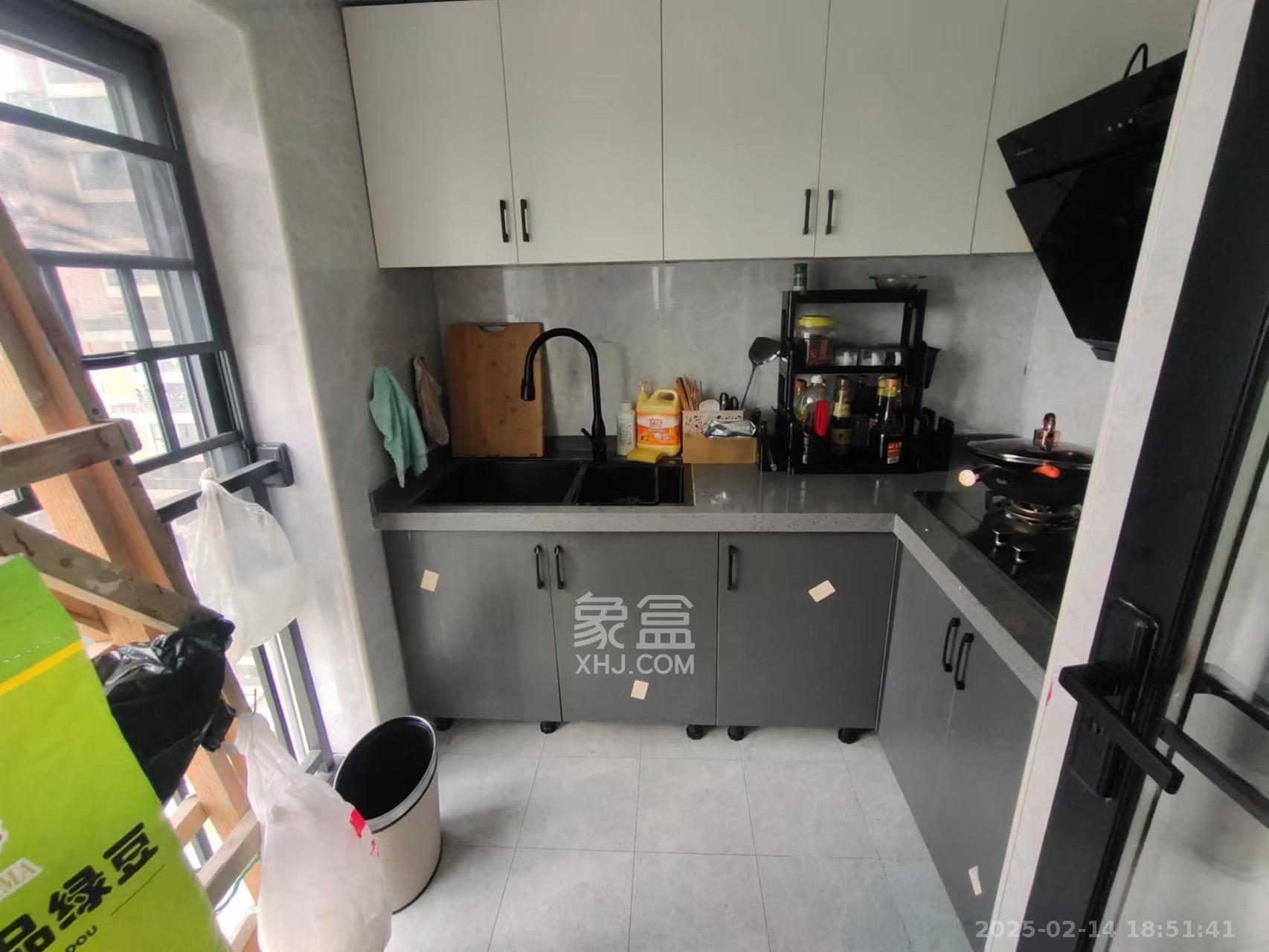 欣隆居  1室1厅1卫    3500.0元/月 欣隆居  1室1厅1卫    3500.0元/月室内图