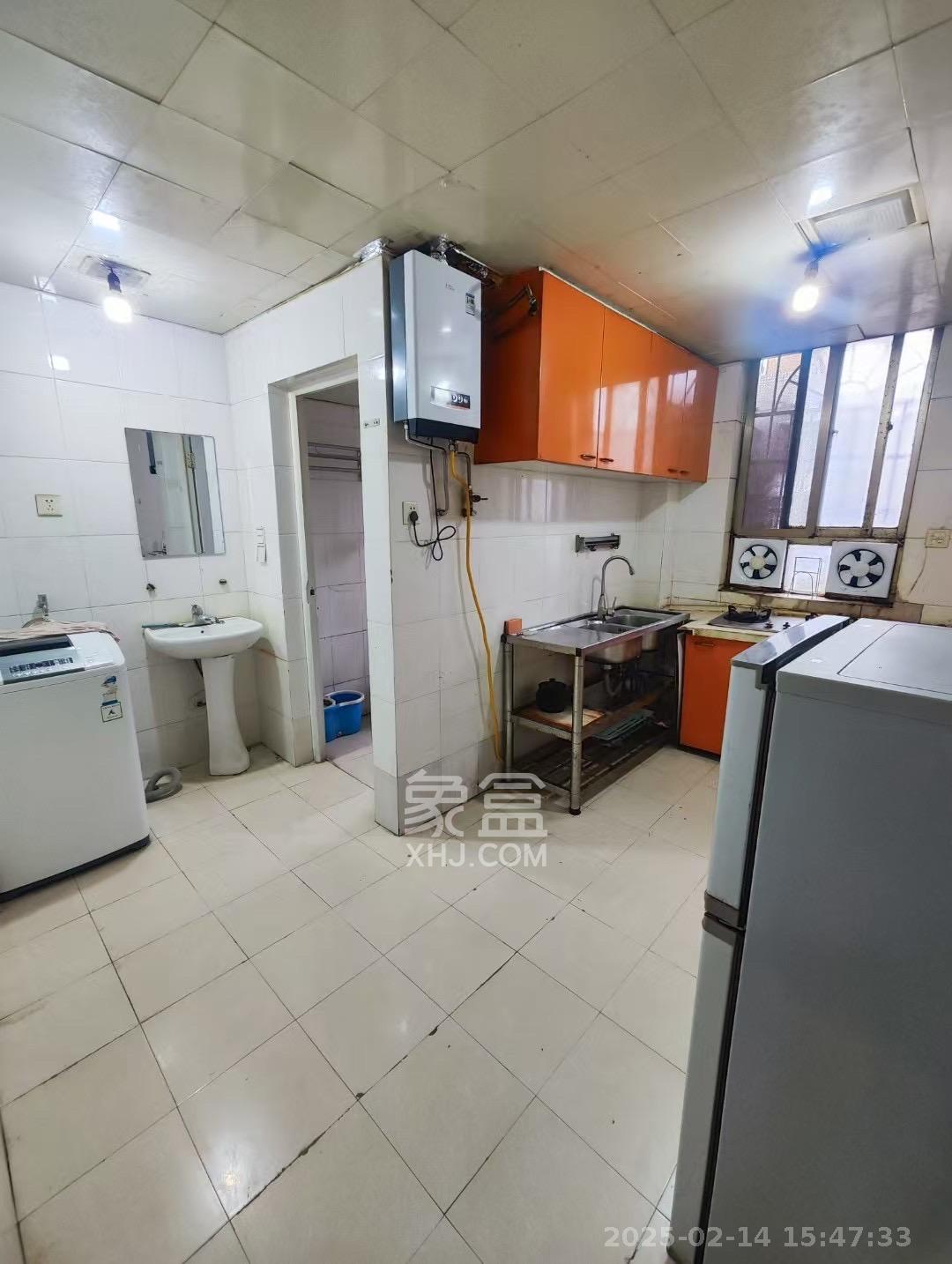 雅塘村 2室1厅1卫 1600.0元/月 雅塘村 2室1厅1卫 1600.0元/月室内图