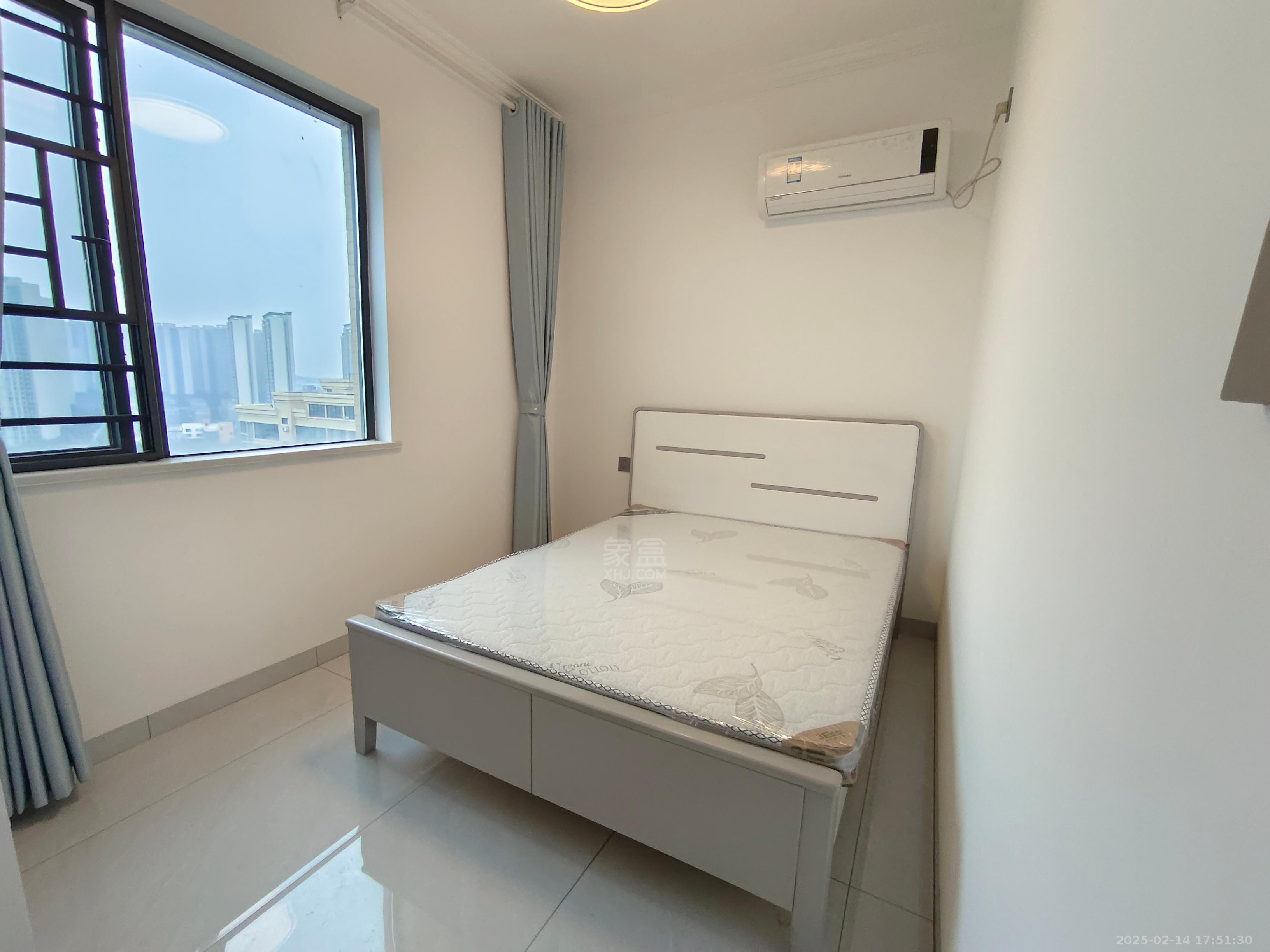 春藤公馆  3室2厅1卫    2200.0元/月 春藤公馆  3室2厅1卫    2200.0元/月室内图