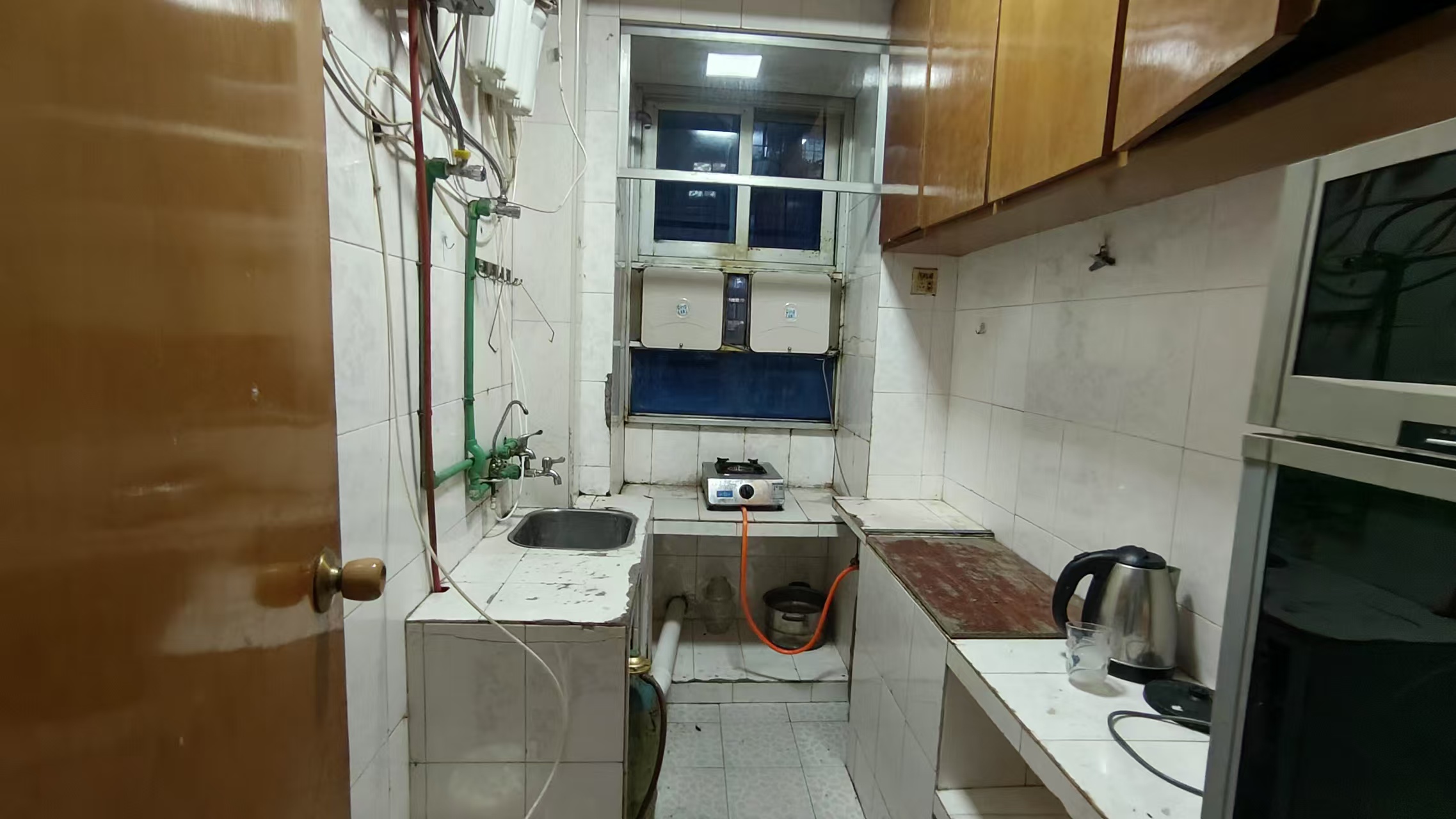 新月塘小区(秀石街/铁东电务段) 2室2厅1卫 17.0万 新月塘小区(秀石街/铁东电务段) 2室2厅1卫 17.0万厨房