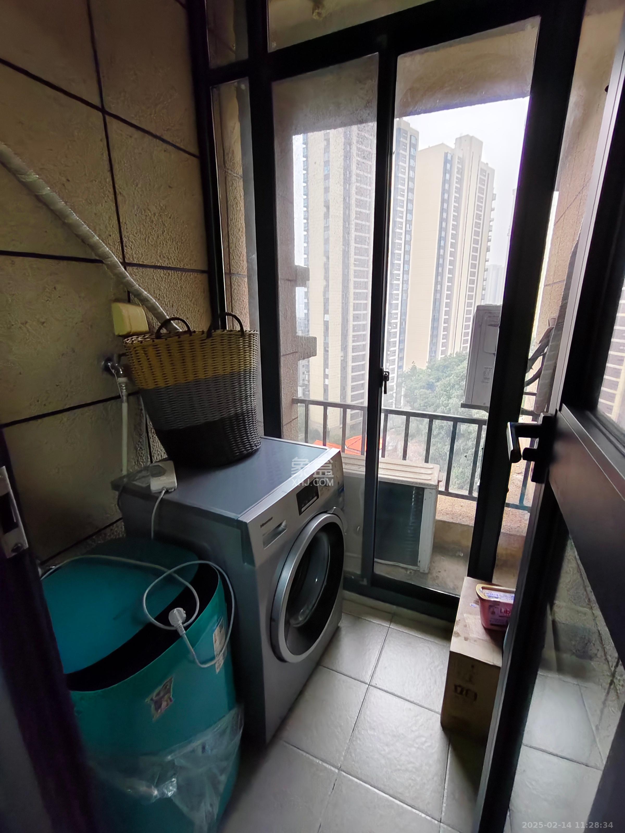 保利城(中航城国际社区、郡原美村) 2室1厅1卫 2200.0元/月 保利城(中航城国际社区、郡原美村) 2室1厅1卫 2200.0元/月室内图