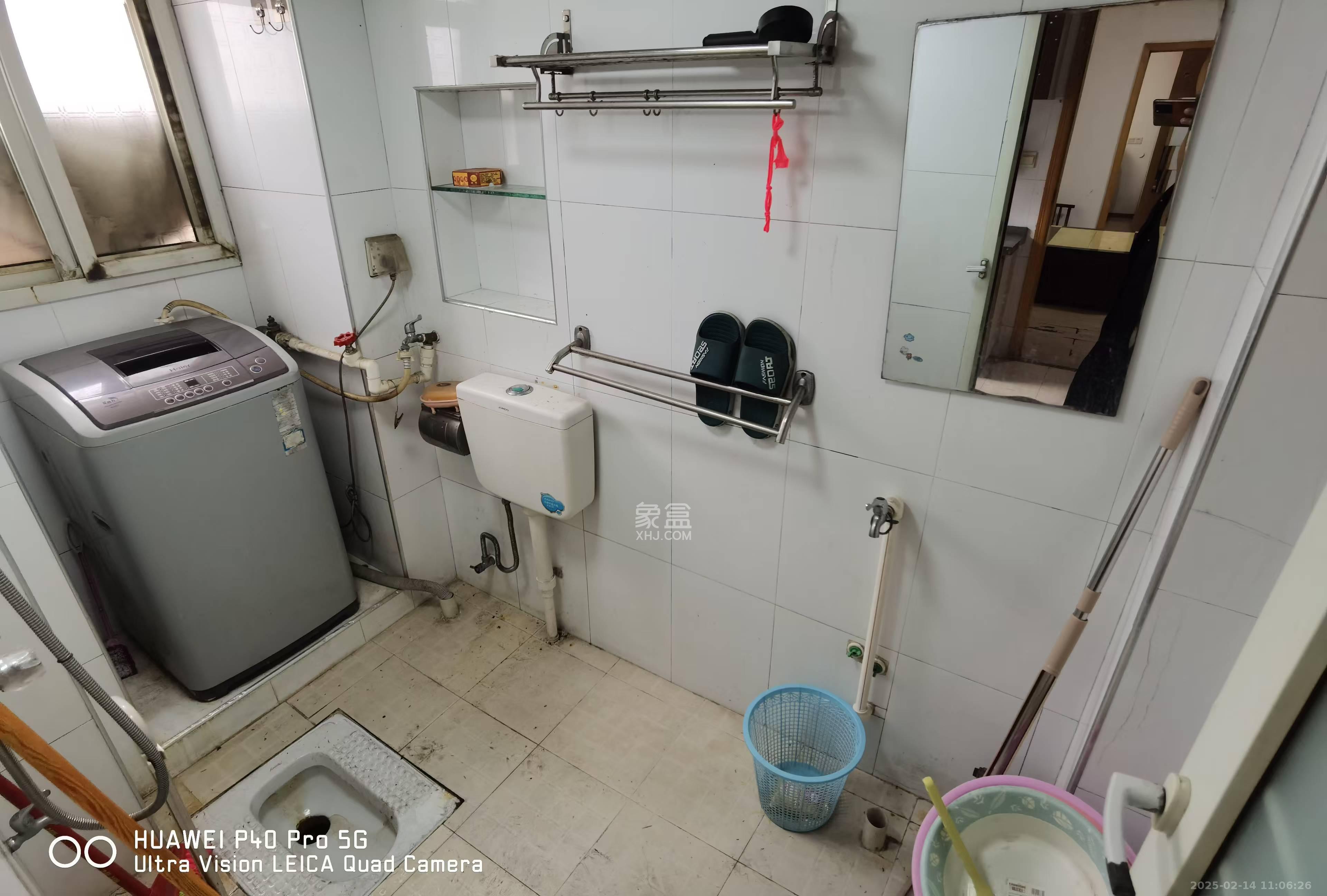 向东南社区 3室2厅1卫 1800.0元/月 向东南社区 3室2厅1卫 1800.0元/月室内图