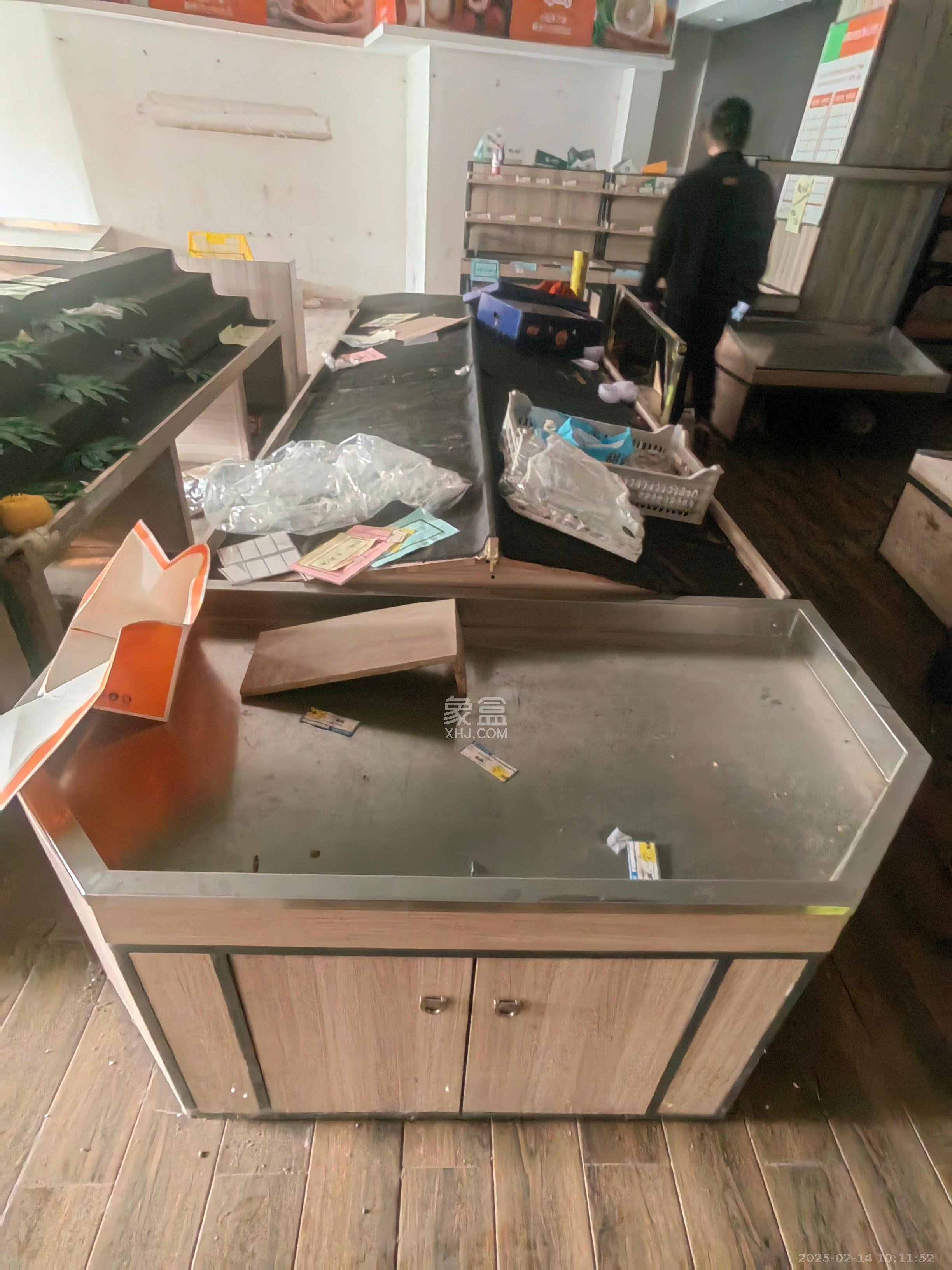 上海城小区   181.1㎡     26000.00元/月室内图