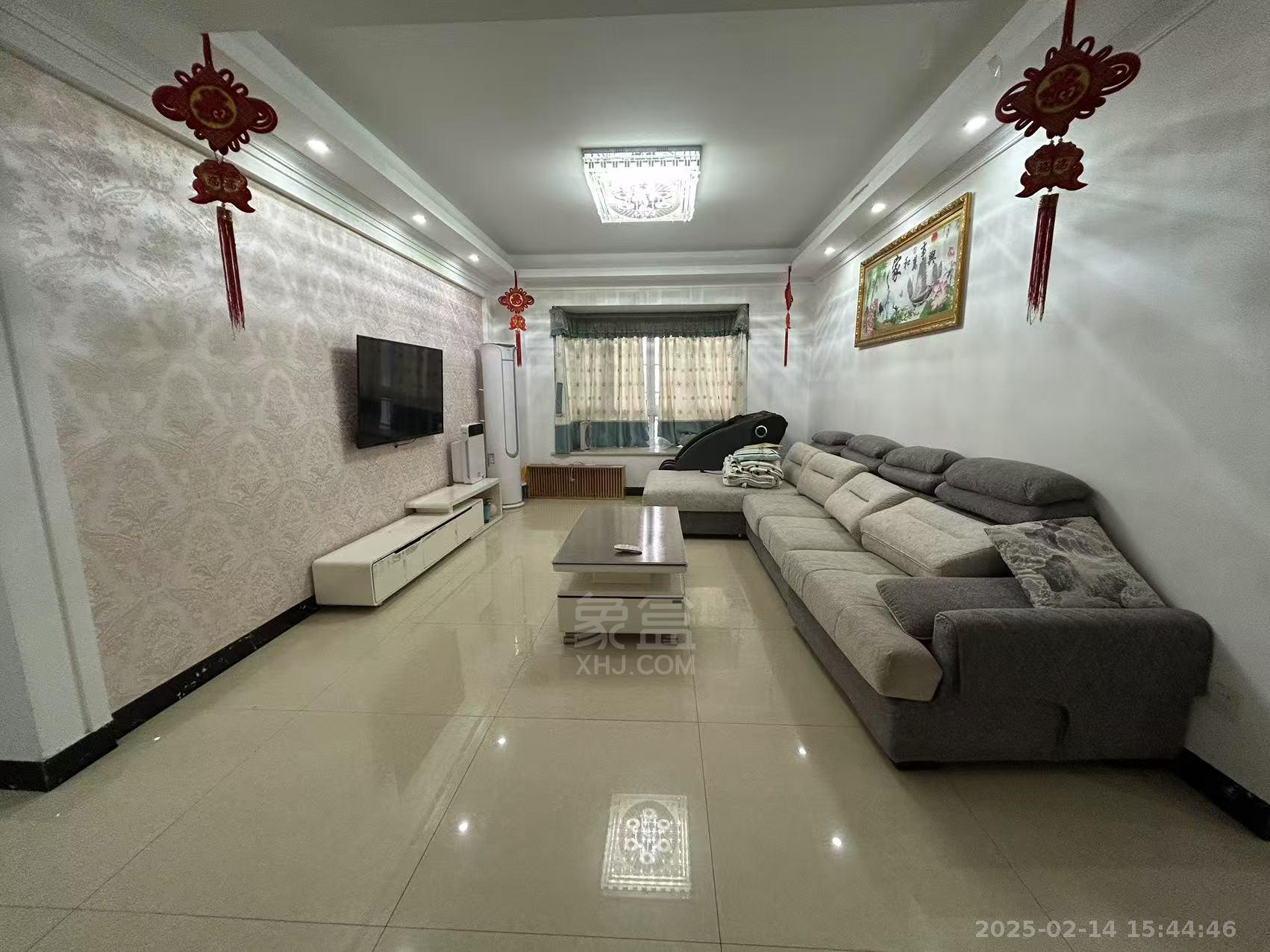 蓝筹公寓二期2-3栋 3室2厅2卫 1600.0元/月 蓝筹公寓二期2-3栋 3室2厅2卫 1600.0元/月室内图