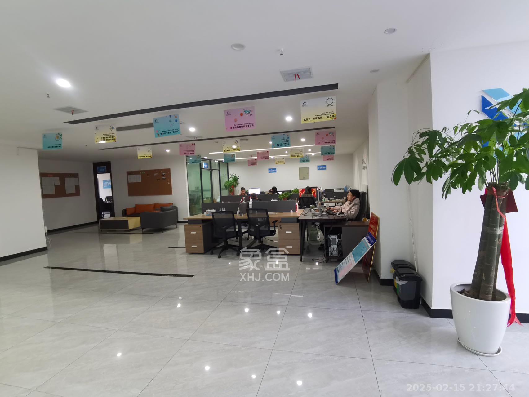 新长海广场   469.0㎡      24000.0元/月室内图