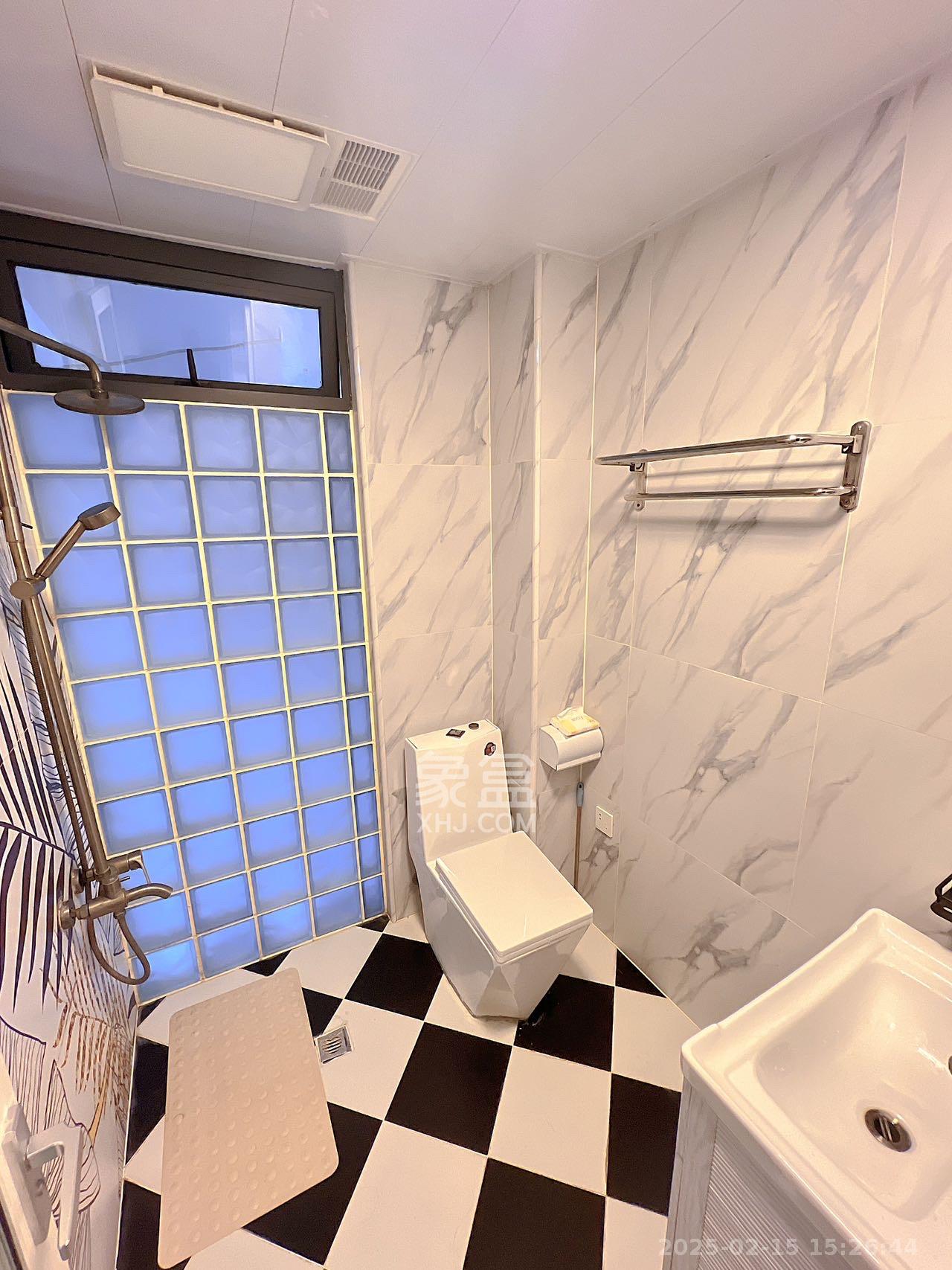 中建梅溪湖中心 2室2厅1卫 4200.0元/月 中建梅溪湖中心 2室2厅1卫 4200.0元/月室内图