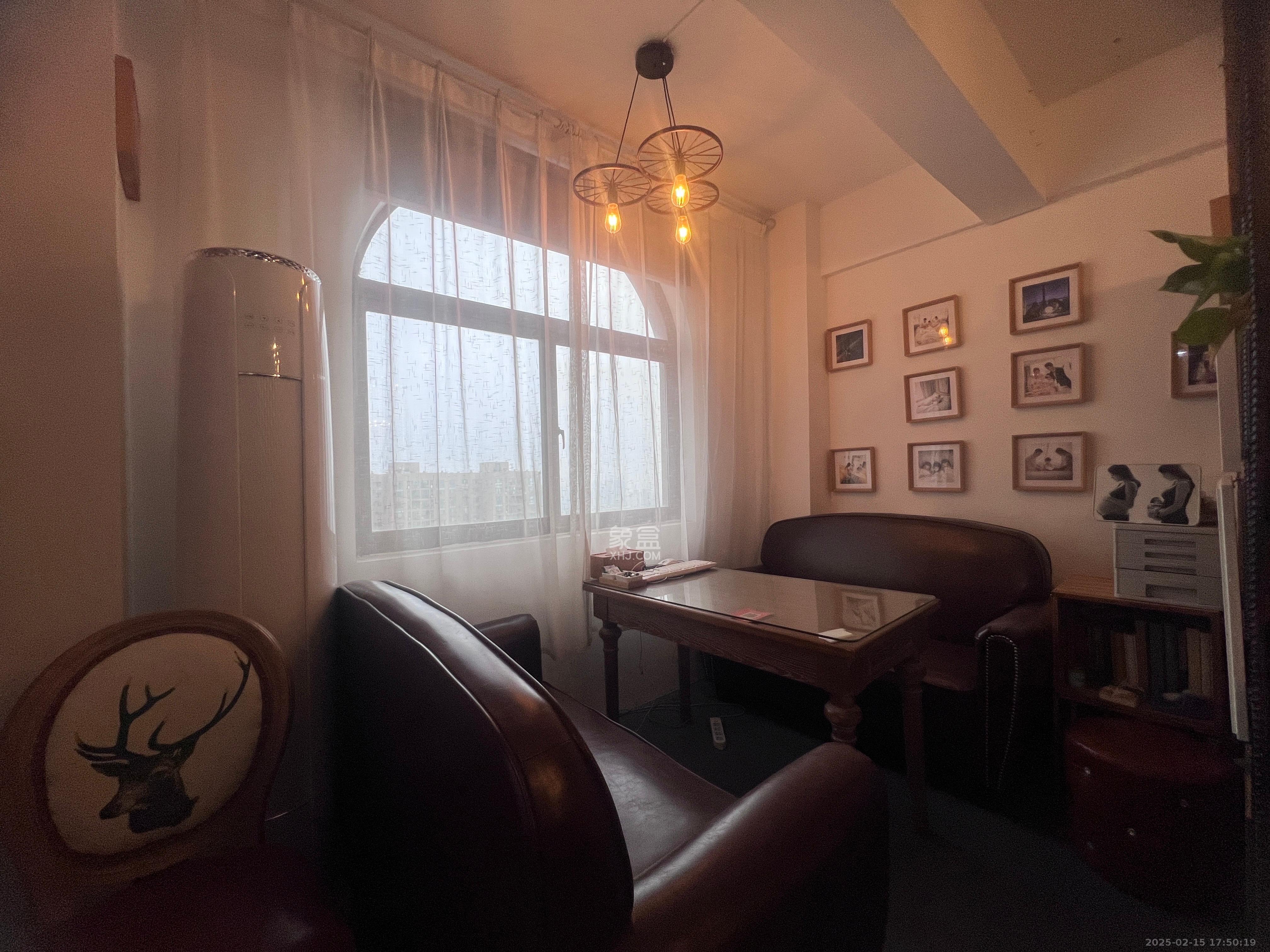 阳光锦城 1室1厅1卫 1400.0元/月 阳光锦城 1室1厅1卫 1400.0元/月室内图