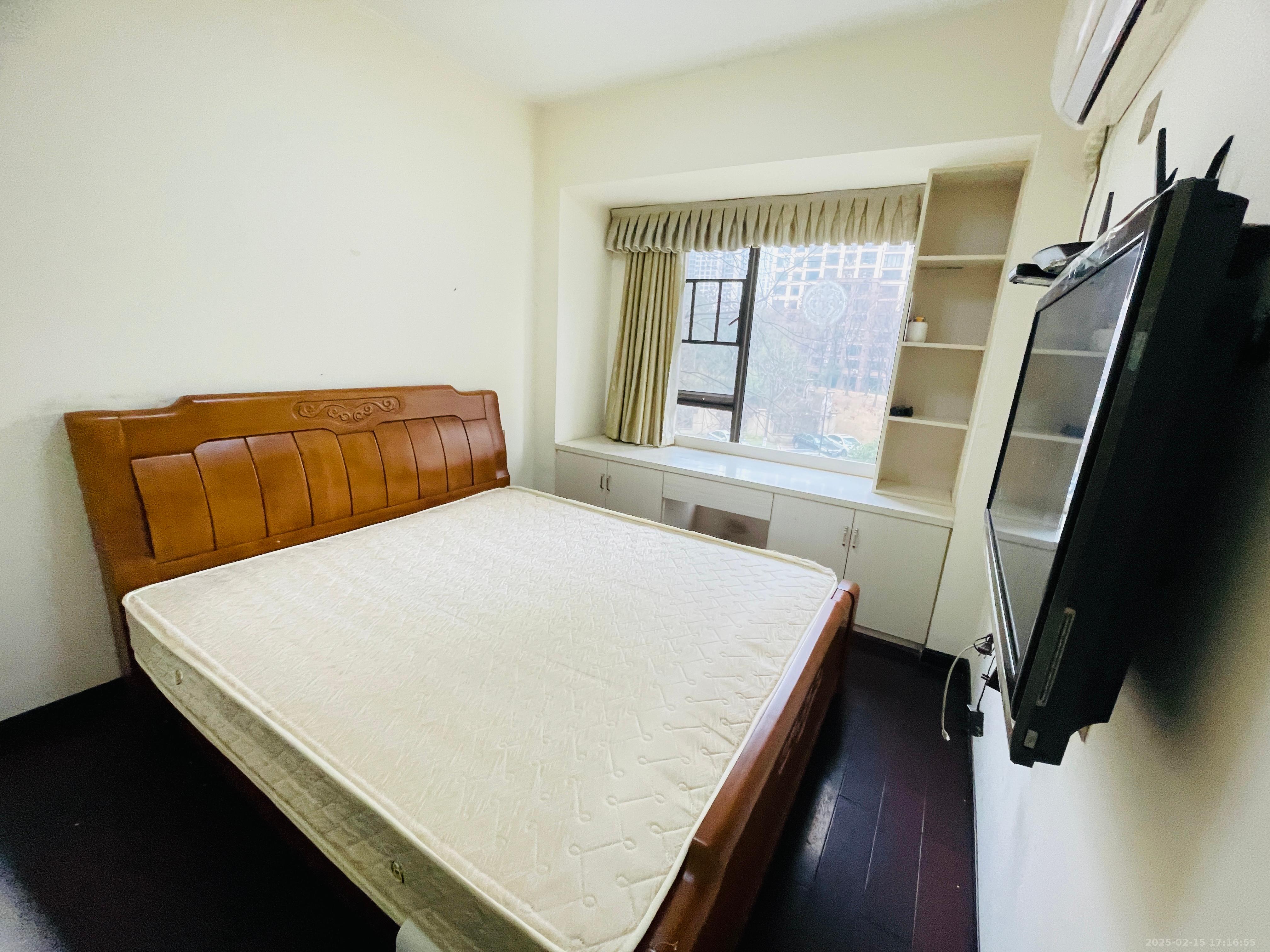 佳兆业金域天下二期 4室2厅1卫 2200.0元/月 佳兆业金域天下二期 4室2厅1卫 2200.0元/月室内图