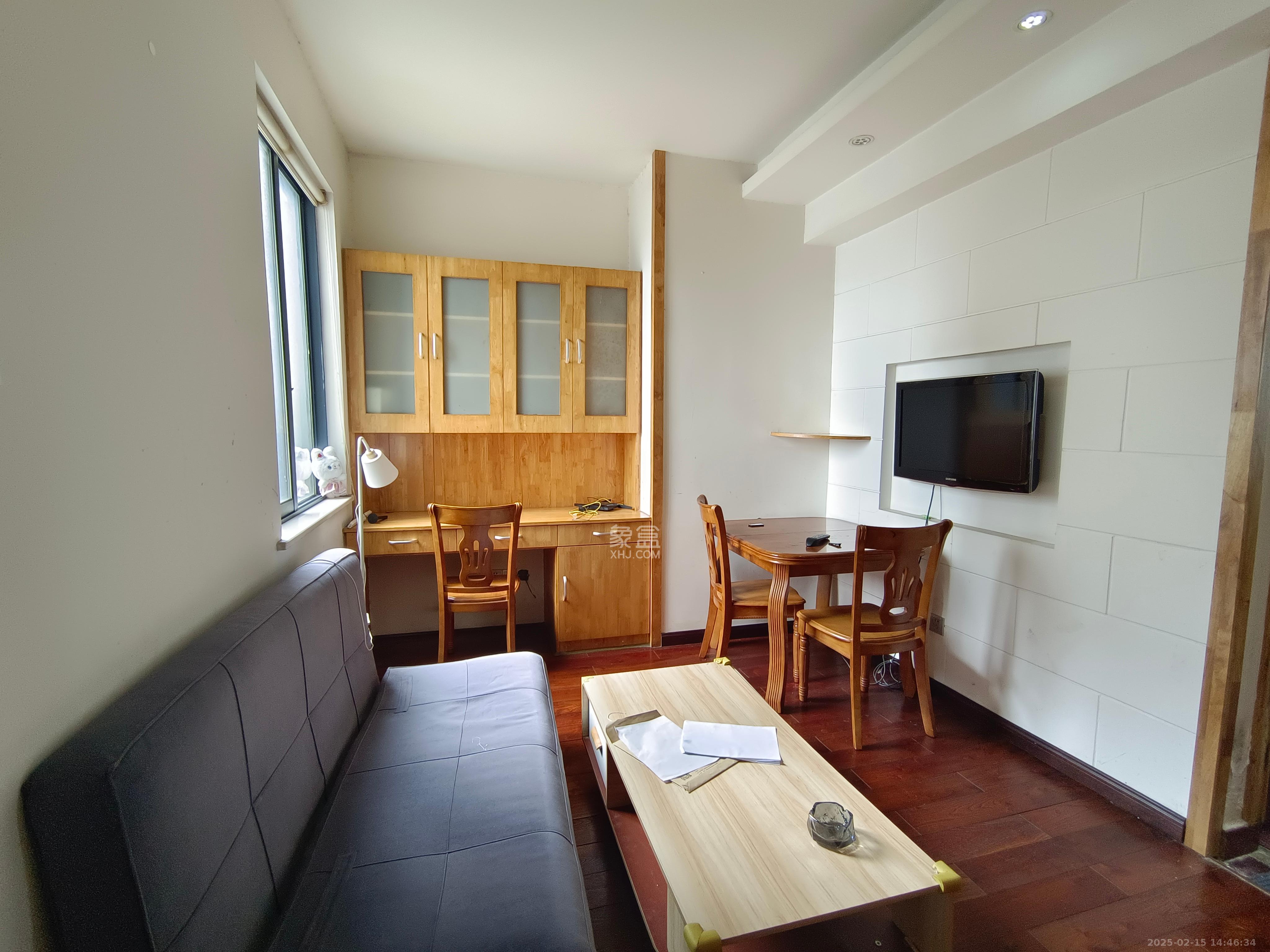 湘江世纪城悦江苑  1室1厅1卫    1650.0元/月 湘江世纪城悦江苑  1室1厅1卫    1650.0元/月室内图