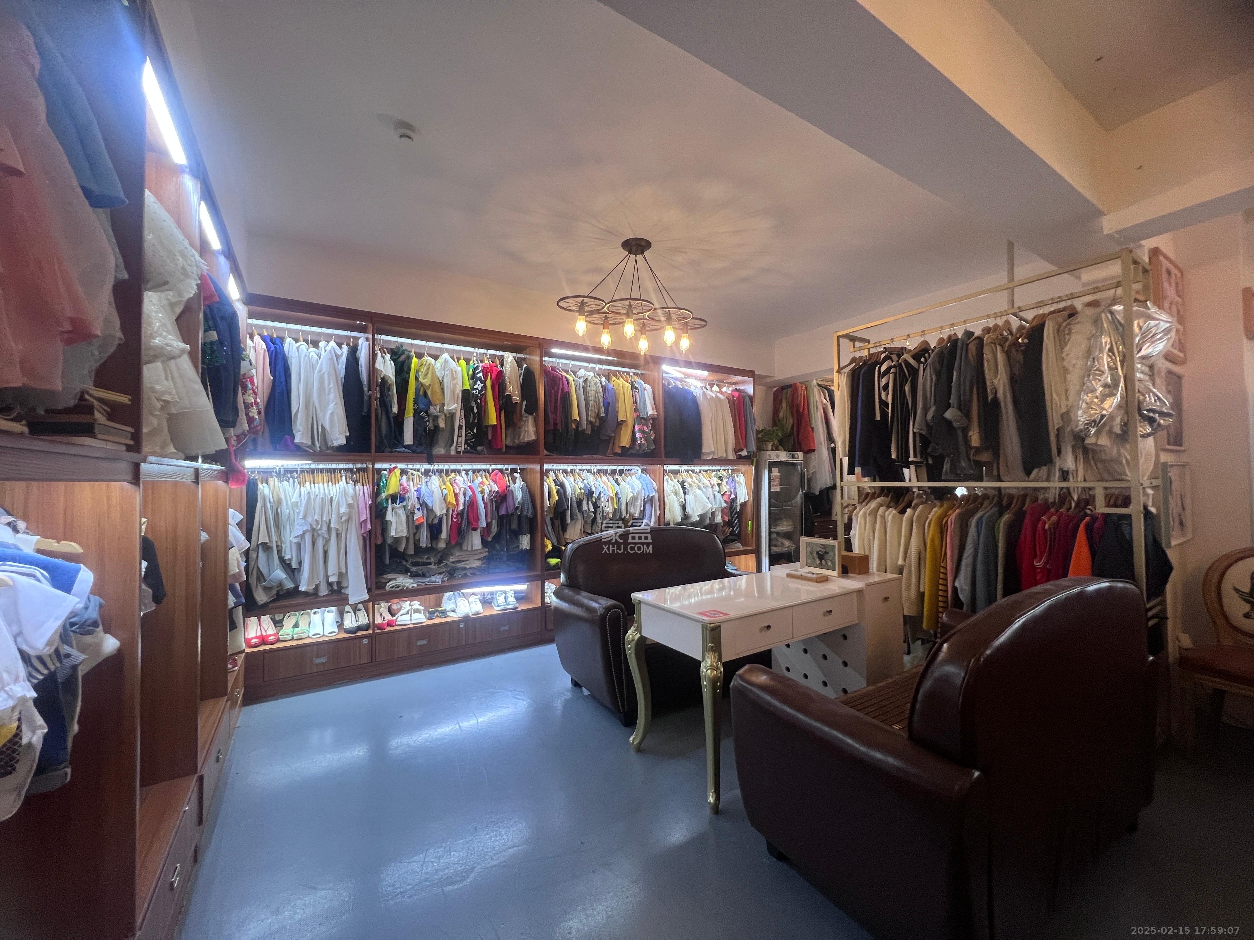 阳光锦城 1室1厅1卫 1400.0元/月 阳光锦城 1室1厅1卫 1400.0元/月室内图