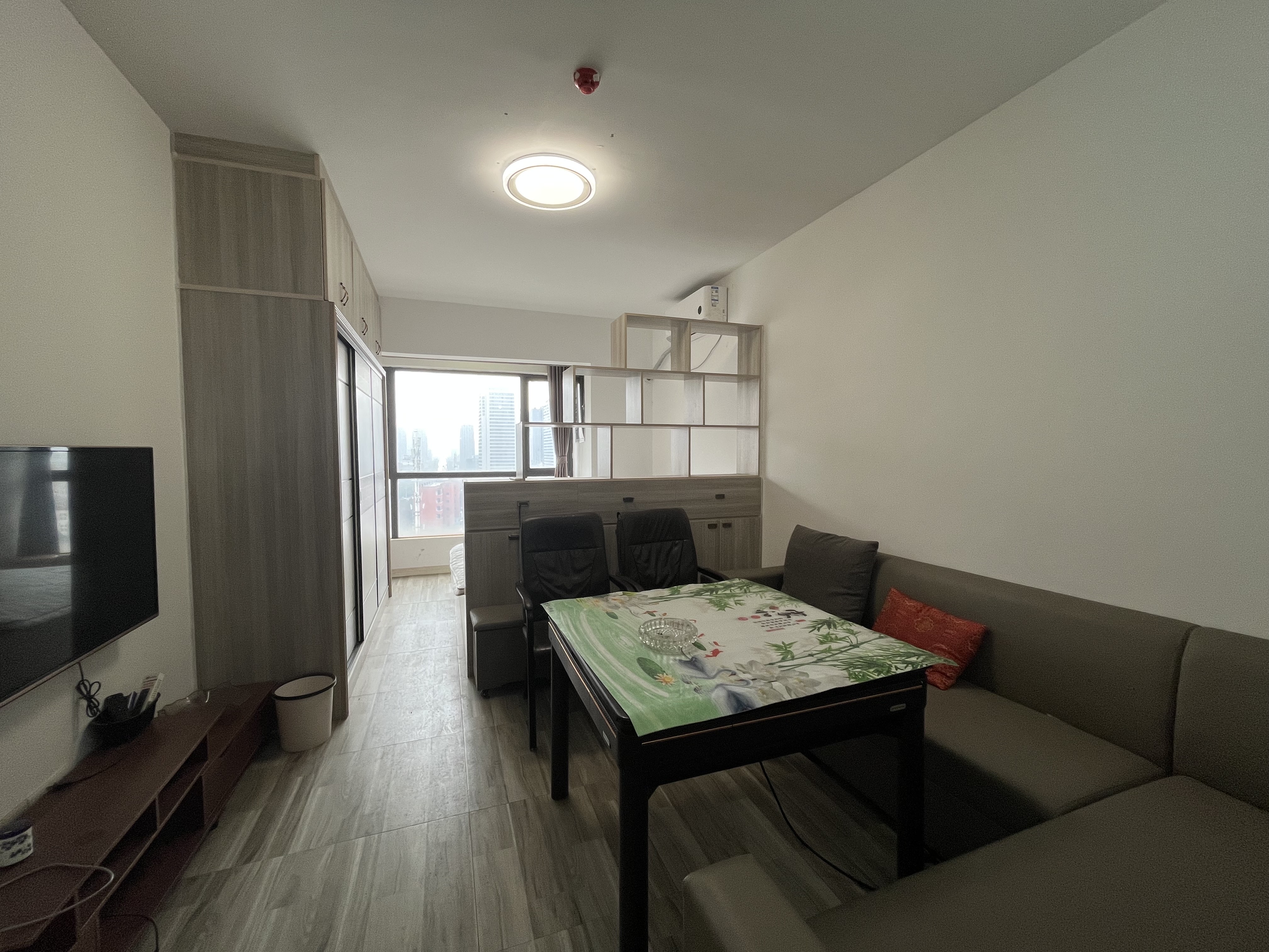 盛世时代广场  1室1厅1卫    1100.0元/月室内图