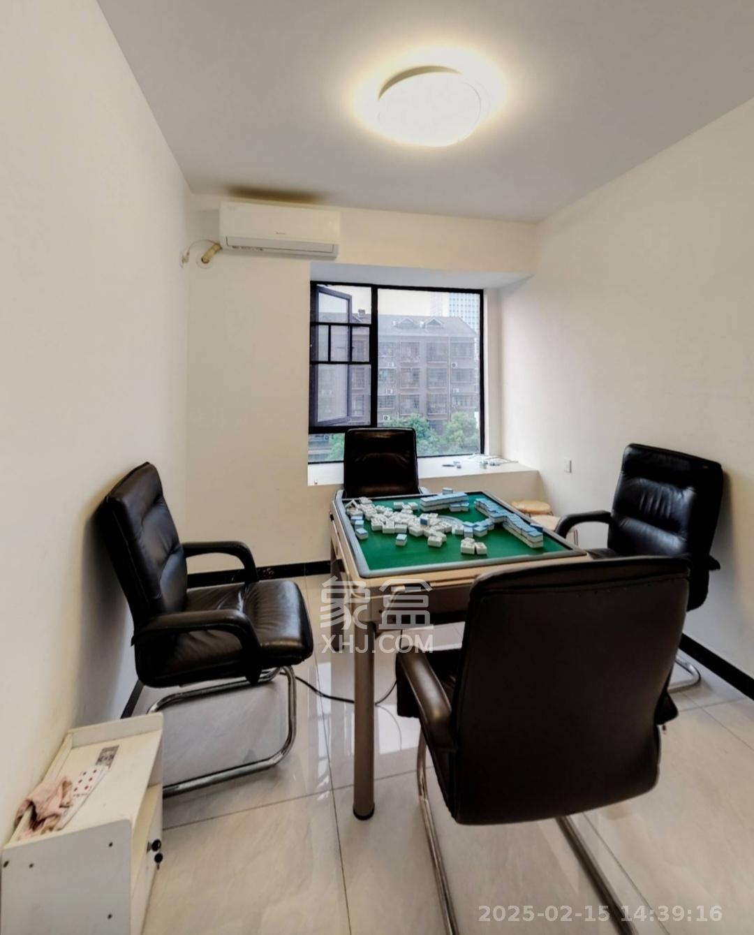 德奥悦东方 4室2厅2卫 3500.0元/月 德奥悦东方 4室2厅2卫 3500.0元/月室内图