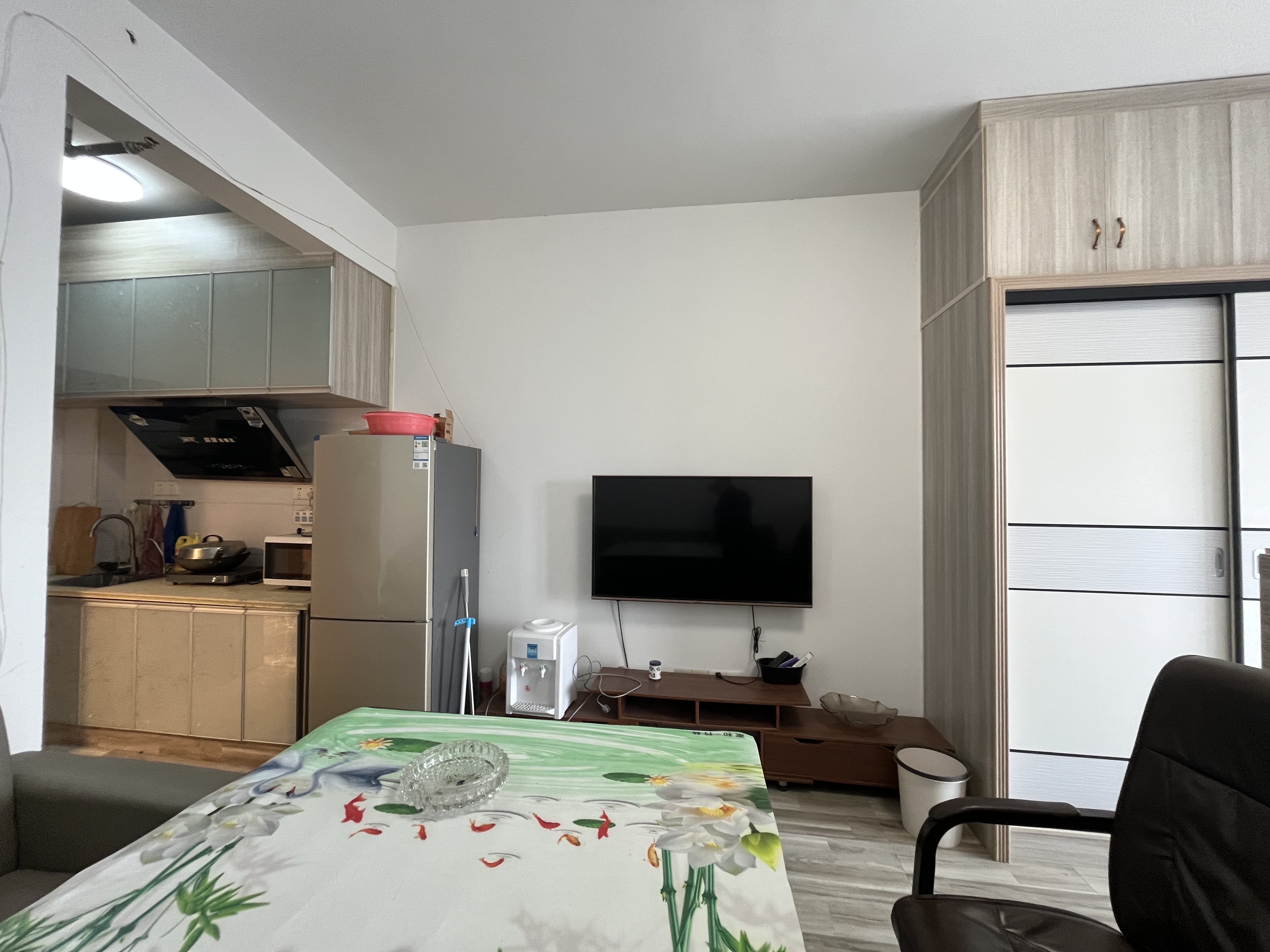 盛世时代广场  1室1厅1卫    1100.0元/月室内图