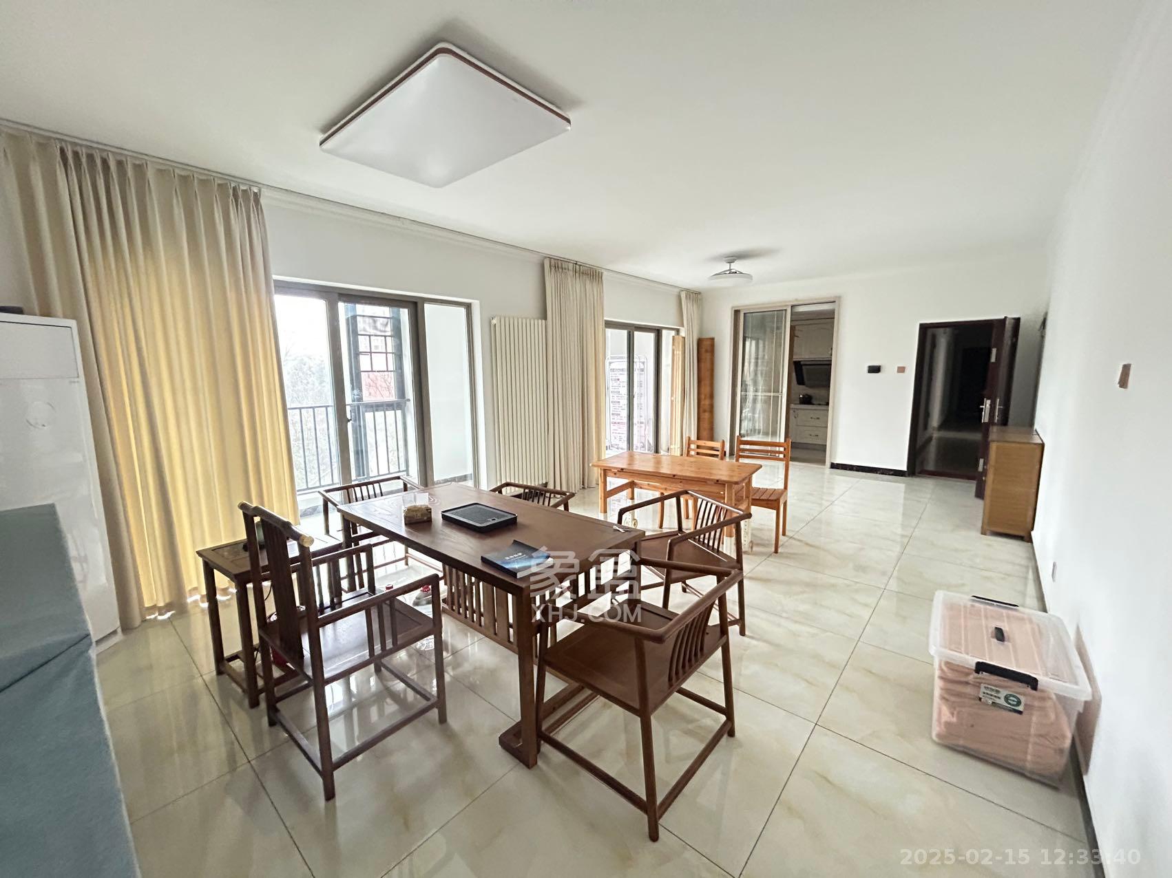 怡海星城 3室2厅2卫 2300.0元/月 怡海星城 3室2厅2卫 2300.0元/月室内图