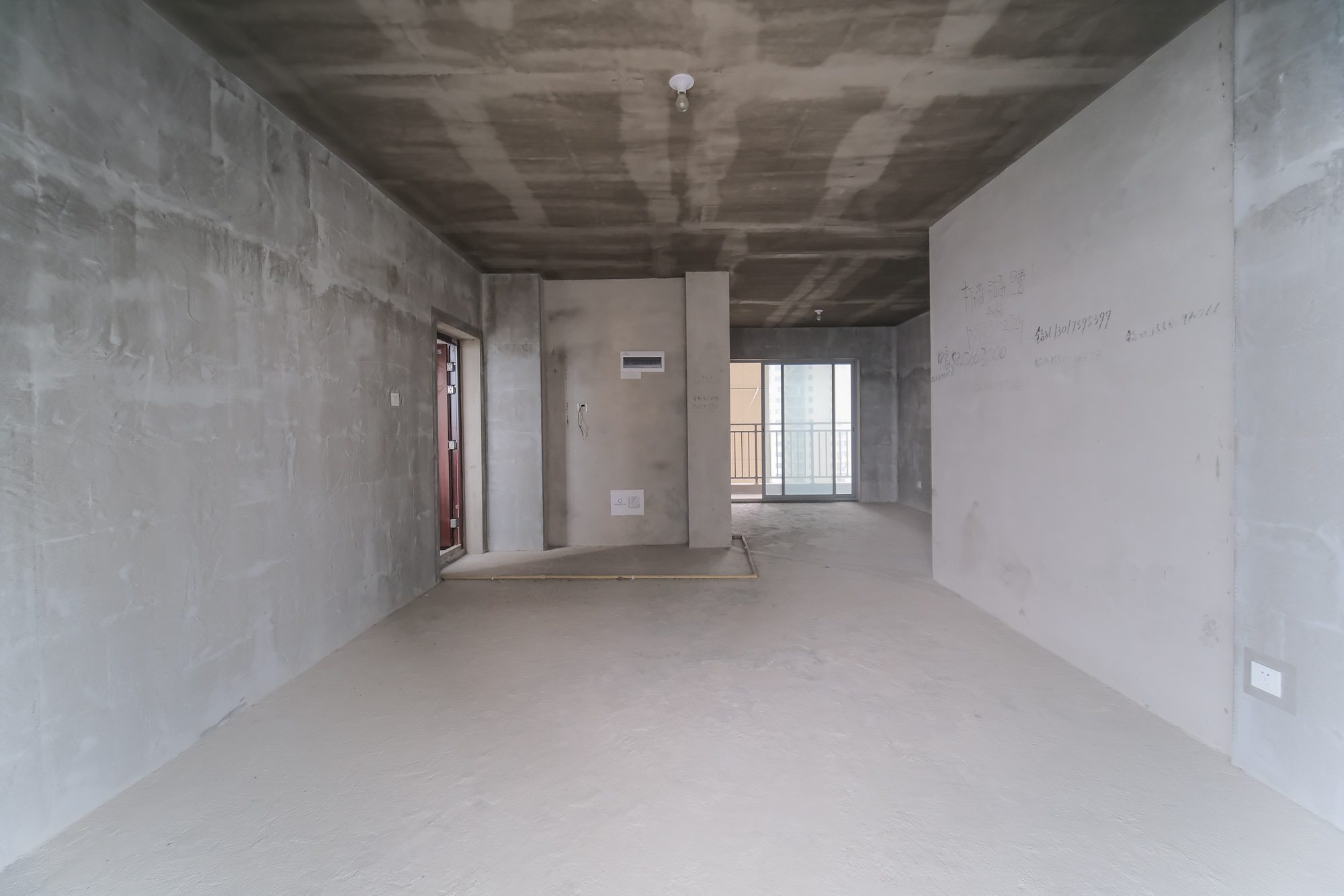 湖湘奥林匹克花园  3室2厅2卫    85.0万 湖湘奥林匹克花园  3室2厅2卫    85.0万客厅