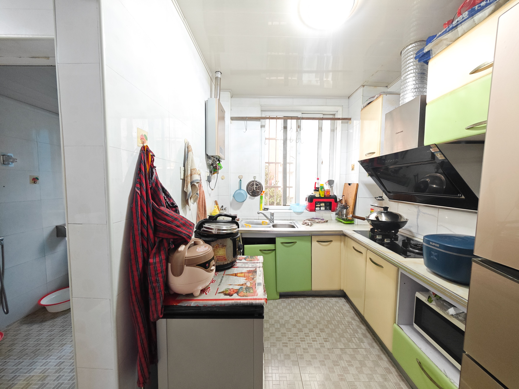 鄱阳小区  3室2厅1卫    56.8万厨房