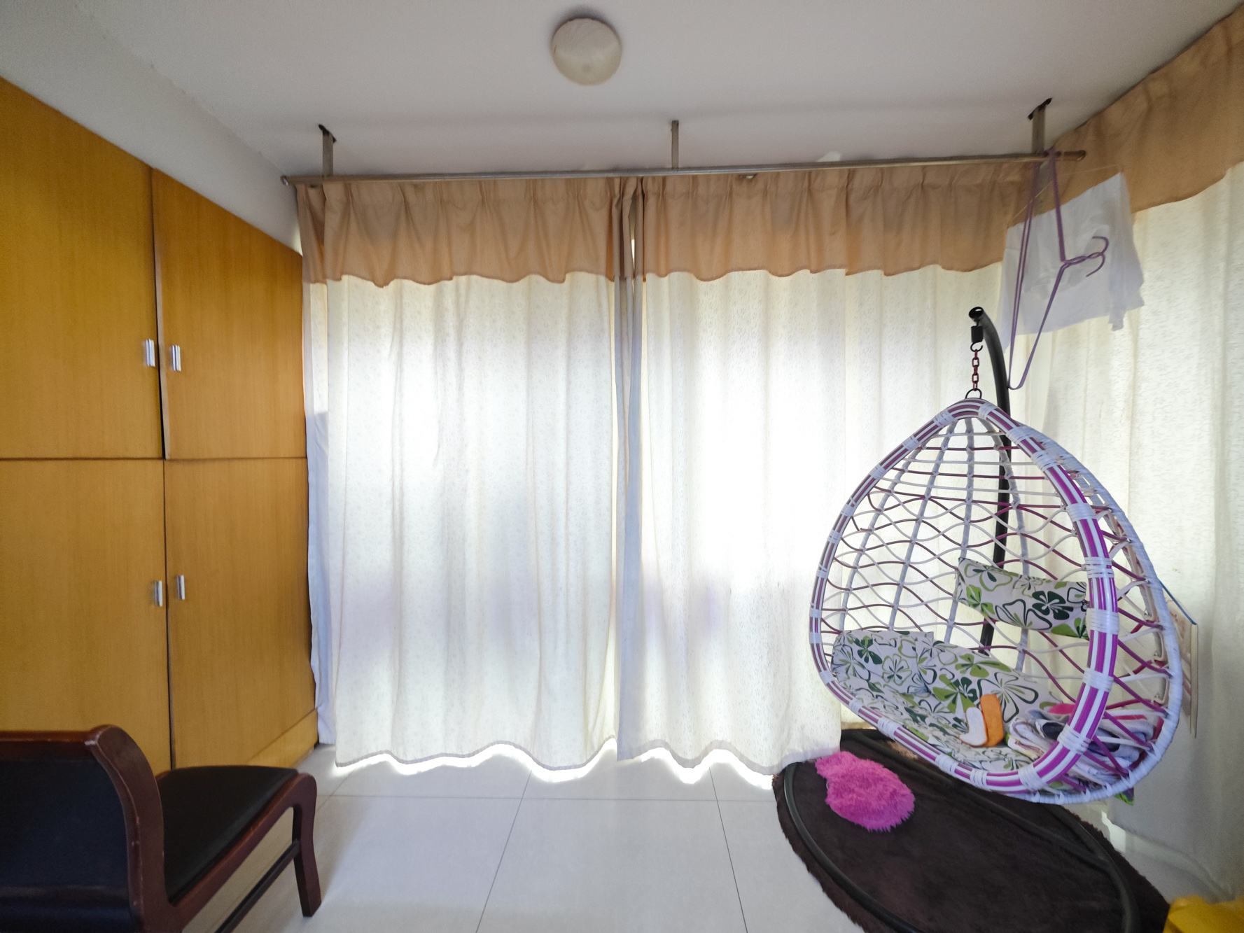 鄱阳小区  3室2厅1卫    56.8万阳台