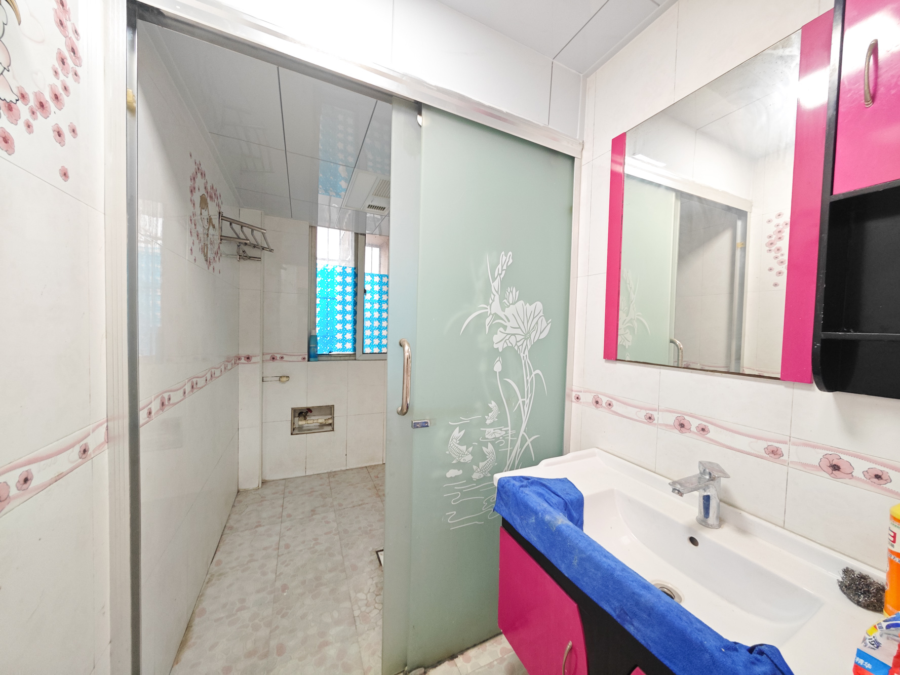 景环小区  2室2厅1卫   48.00万卫生间
