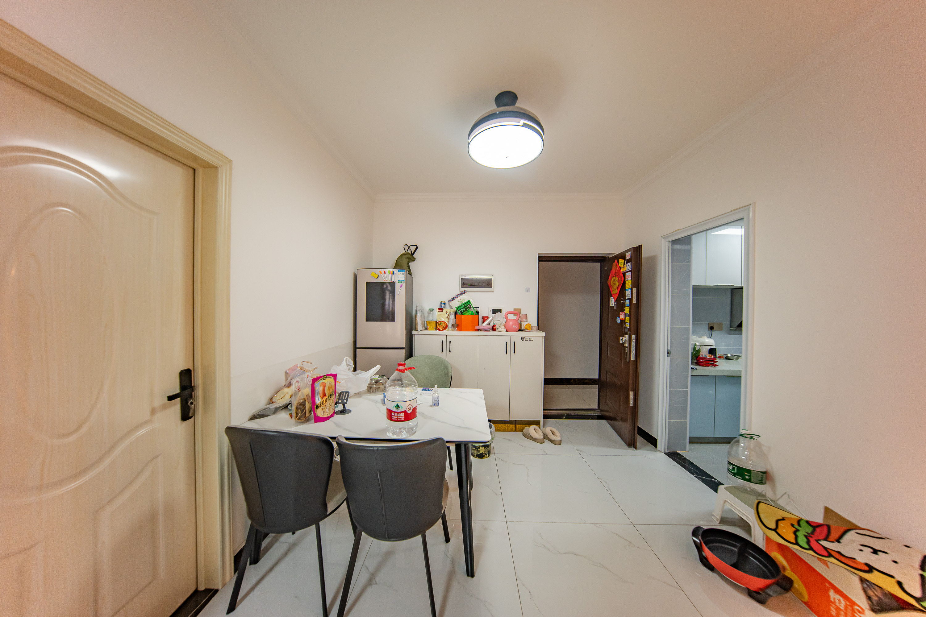 惟泽园 2室1厅1卫 62.0万 惟泽园 2室1厅1卫 62.0万客厅