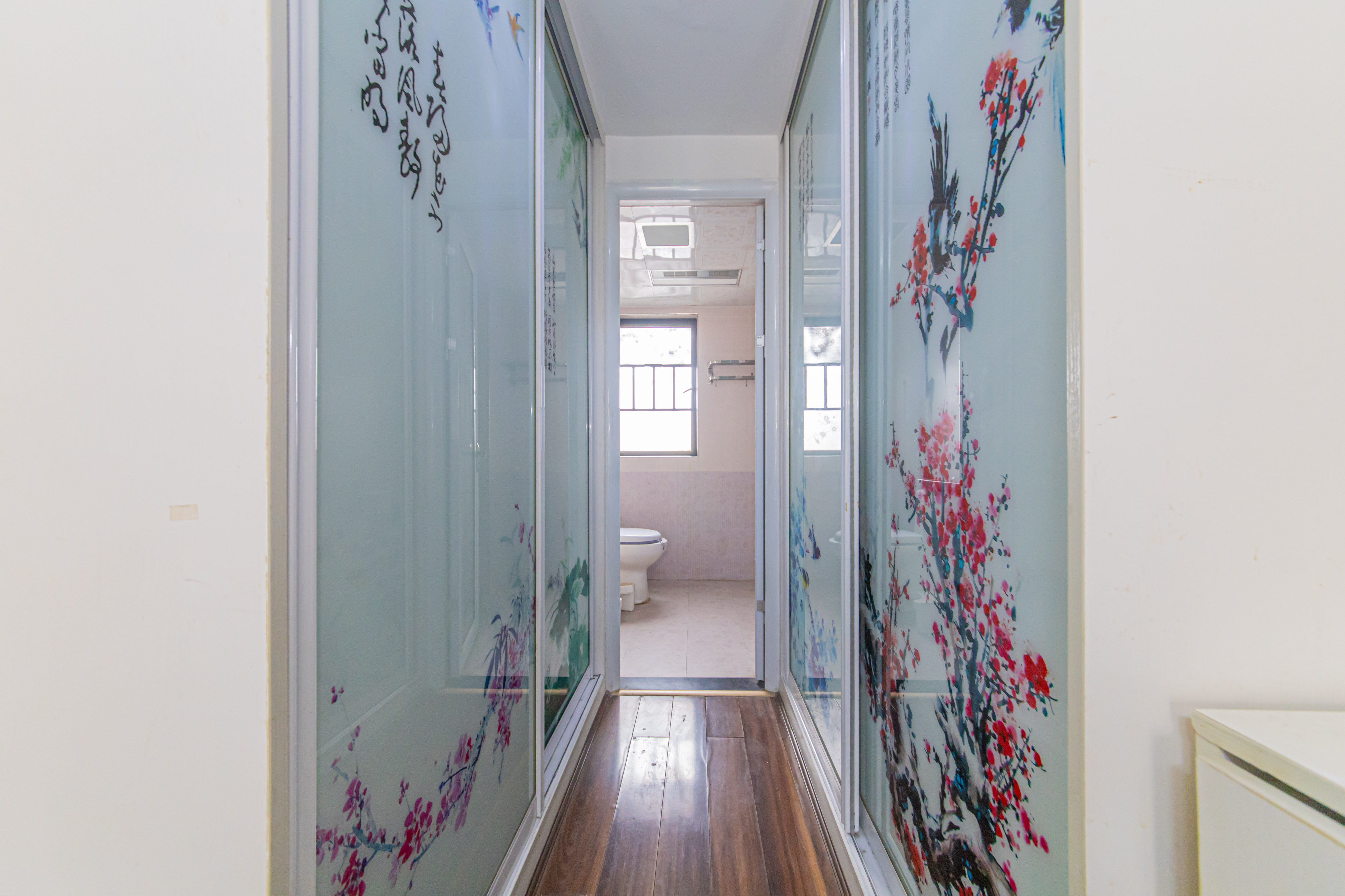 中建芙蓉嘉苑  3室2厅2卫   129.00万卫生间