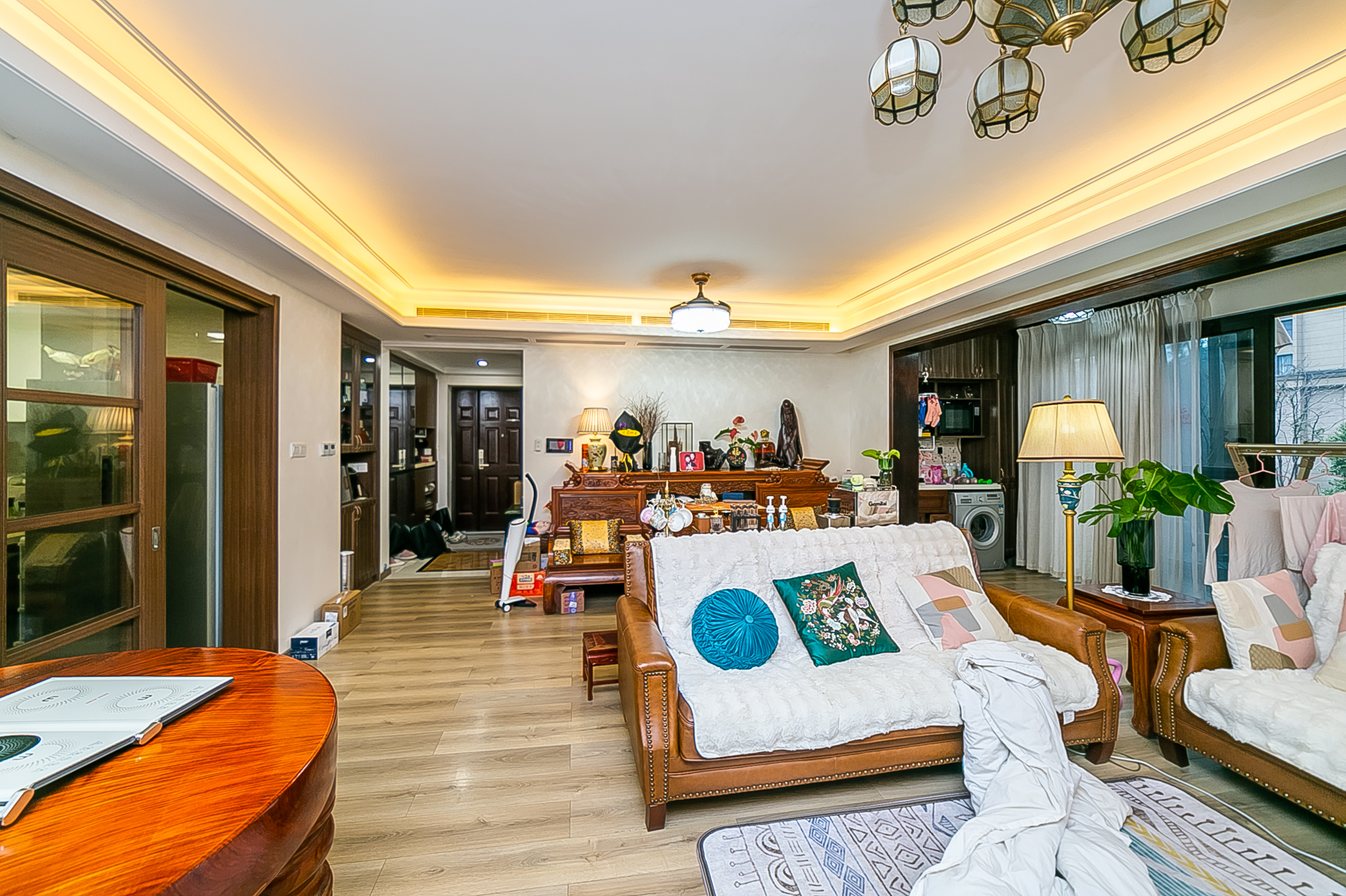 万科紫台  3室2厅2卫   288.00万