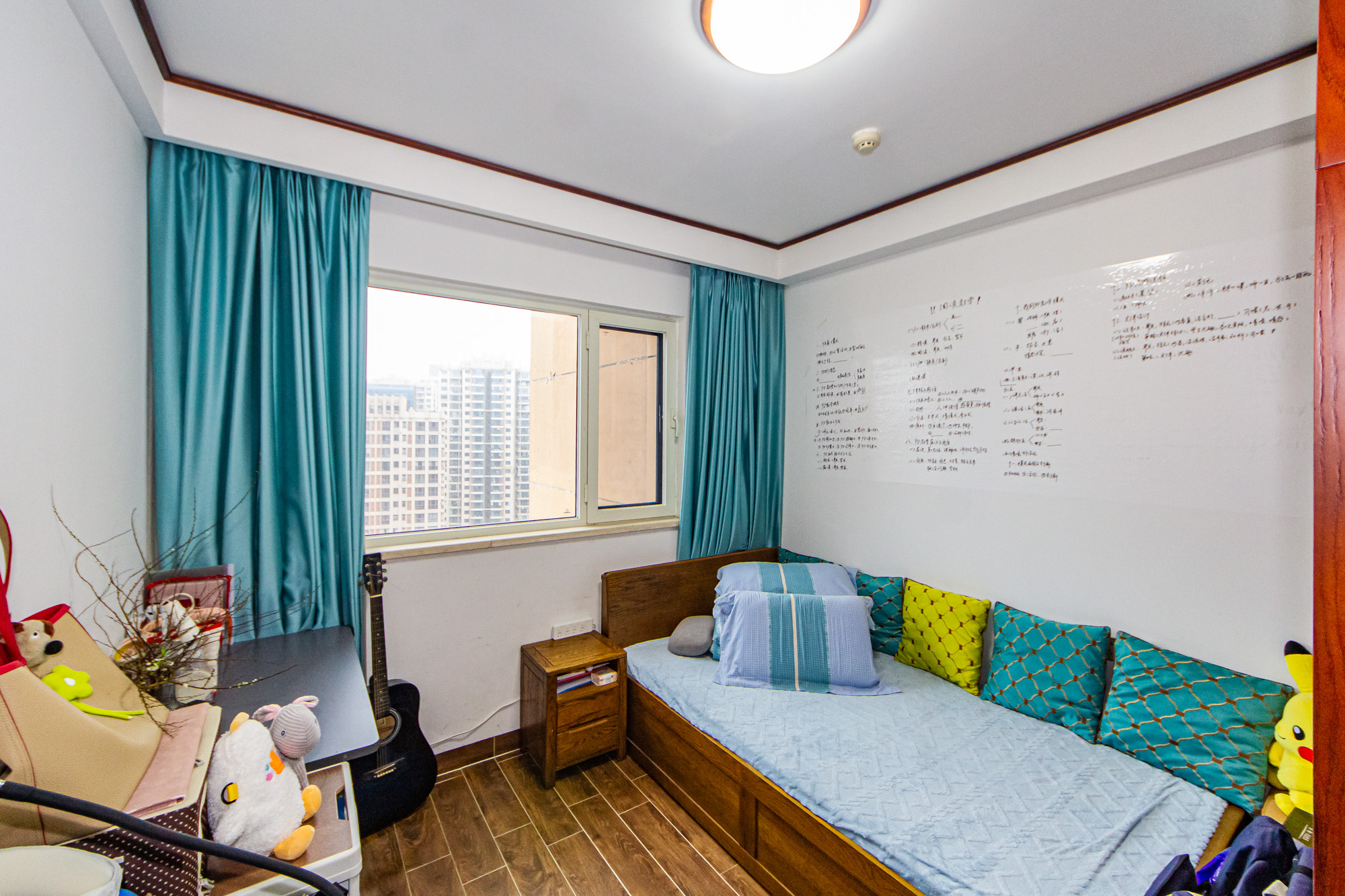 北辰三角洲E6区  4室2厅2卫    248.0万 北辰三角洲E6区  4室2厅2卫    248.0万卧室