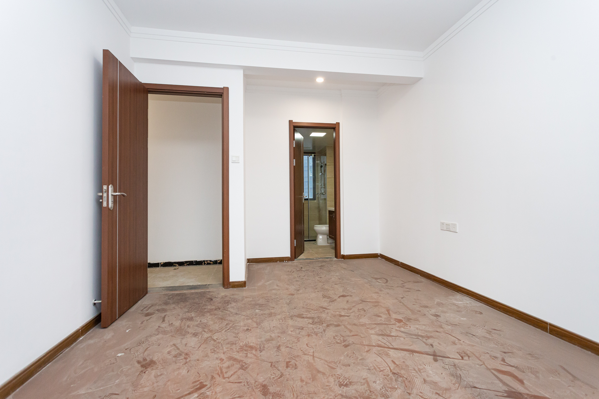 万润滨江天著  4室2厅2卫    145.0万 万润滨江天著  4室2厅2卫    145.0万卧室