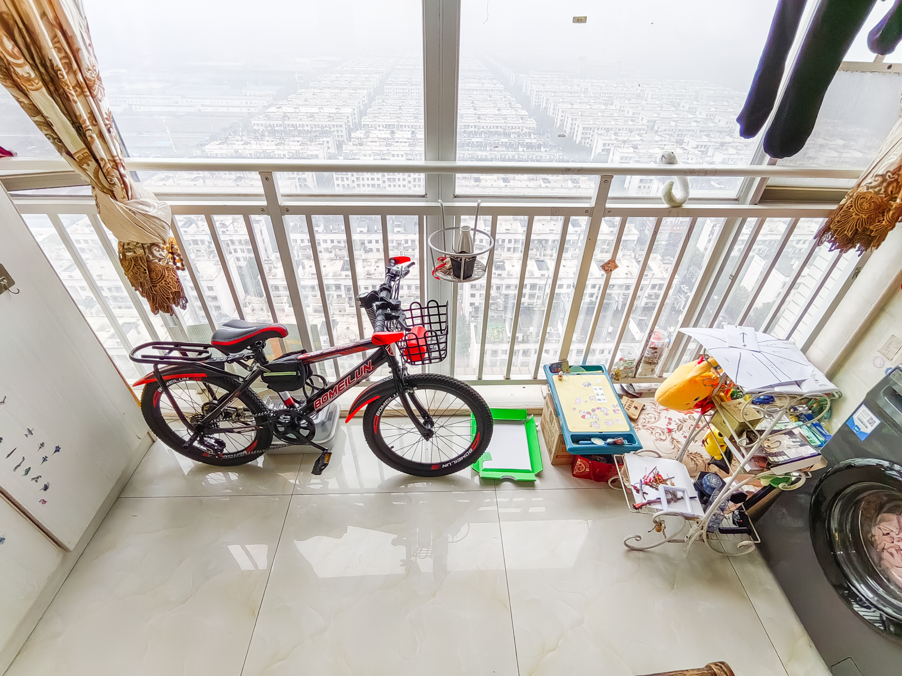 恒广国际景园  2室2厅1卫   75.00万阳台