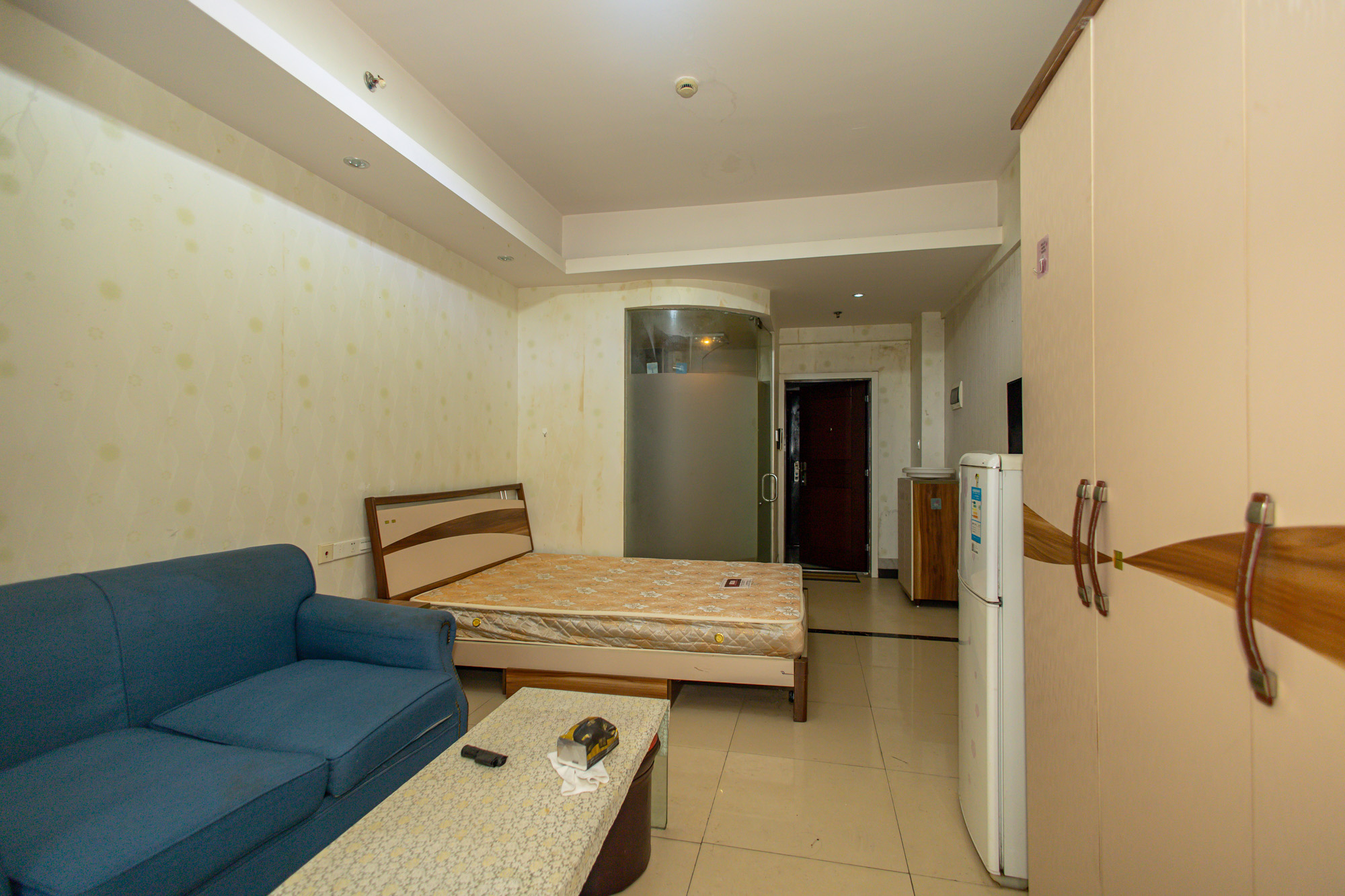 水岸世景  1室1厅1卫    18.8万 水岸世景  1室1厅1卫    18.8万客厅