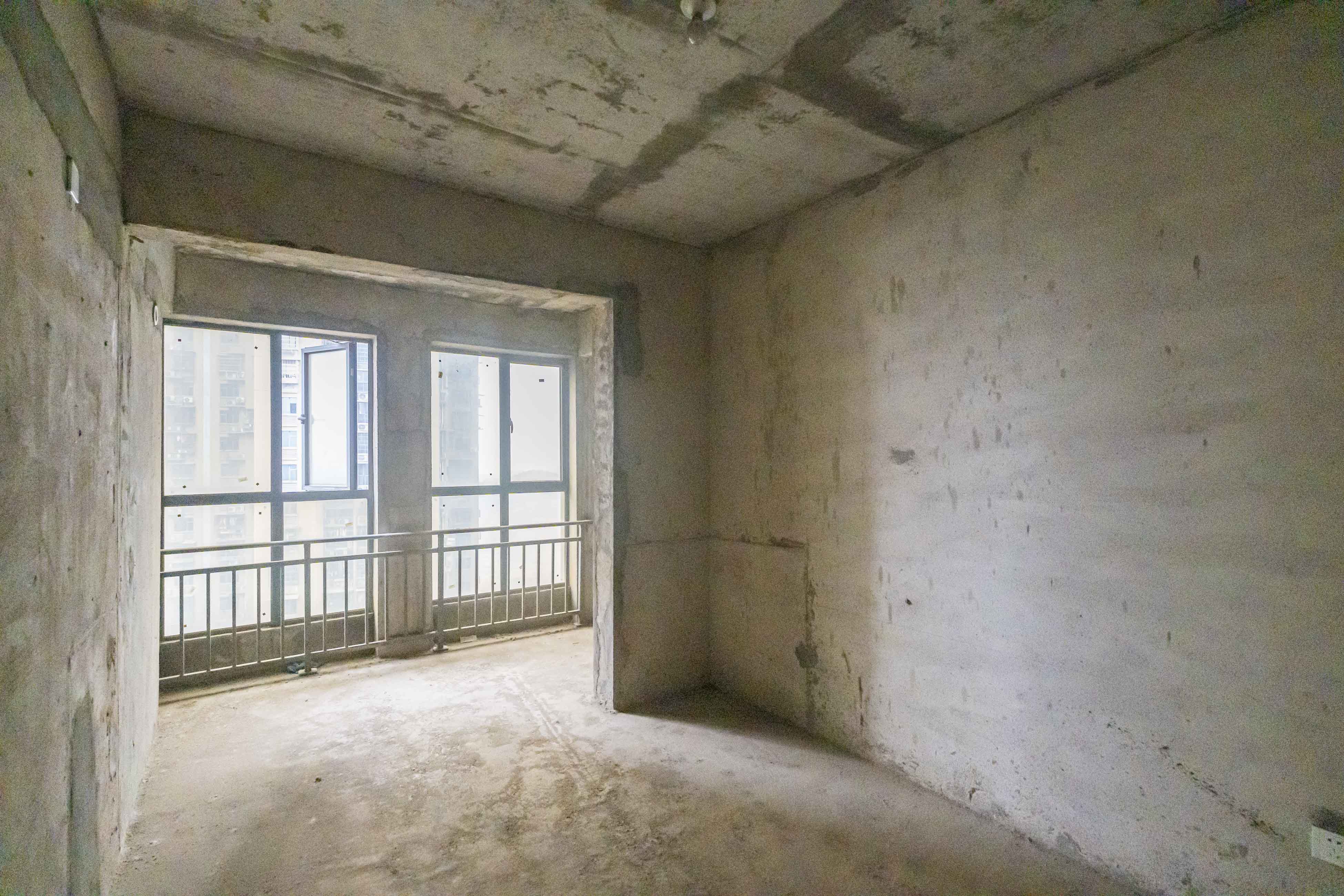 悦湖山  5室2厅2卫    118.0万 悦湖山  5室2厅2卫    118.0万卧室