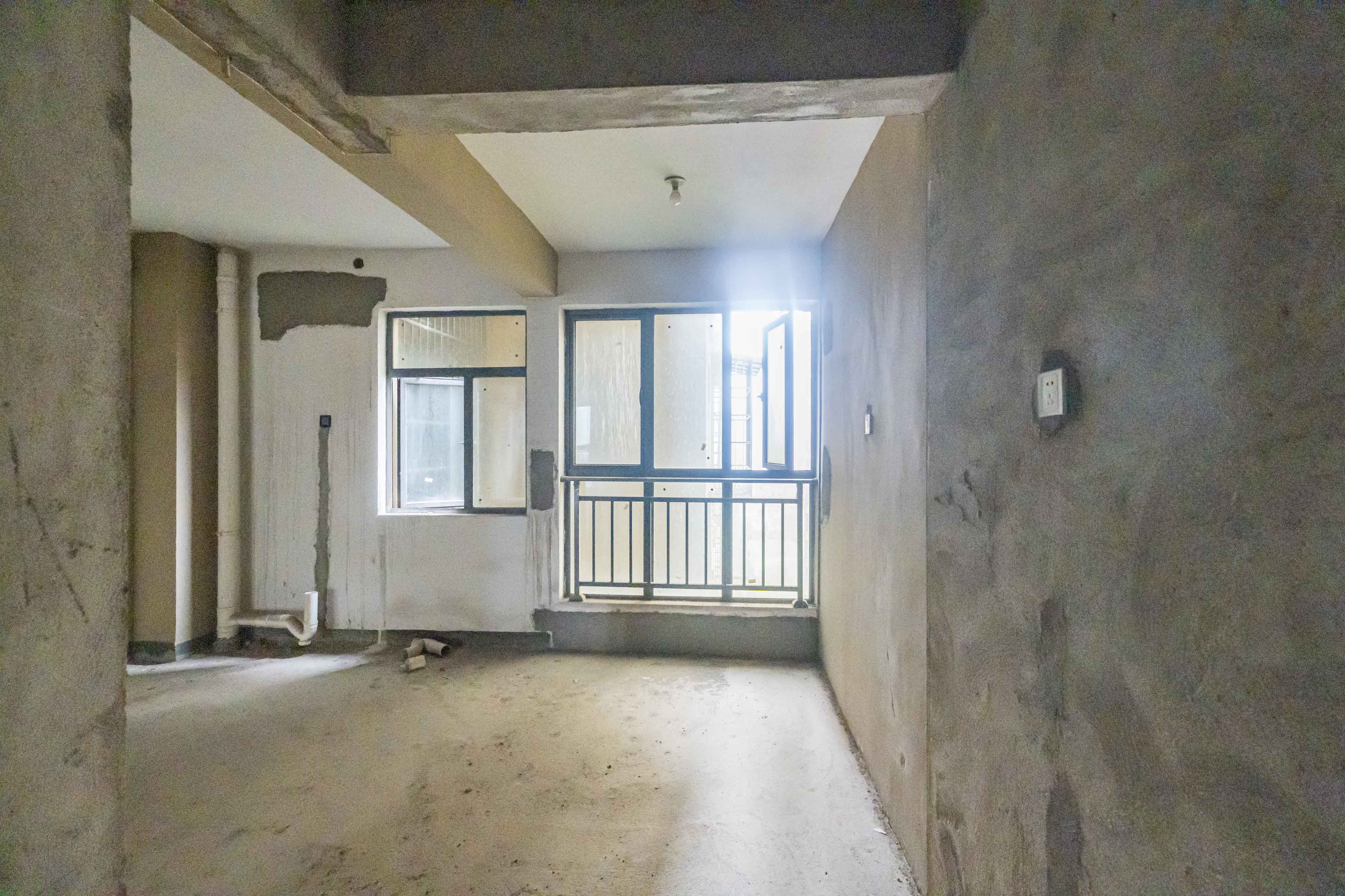 悦湖山  5室2厅2卫    118.0万 悦湖山  5室2厅2卫    118.0万卧室