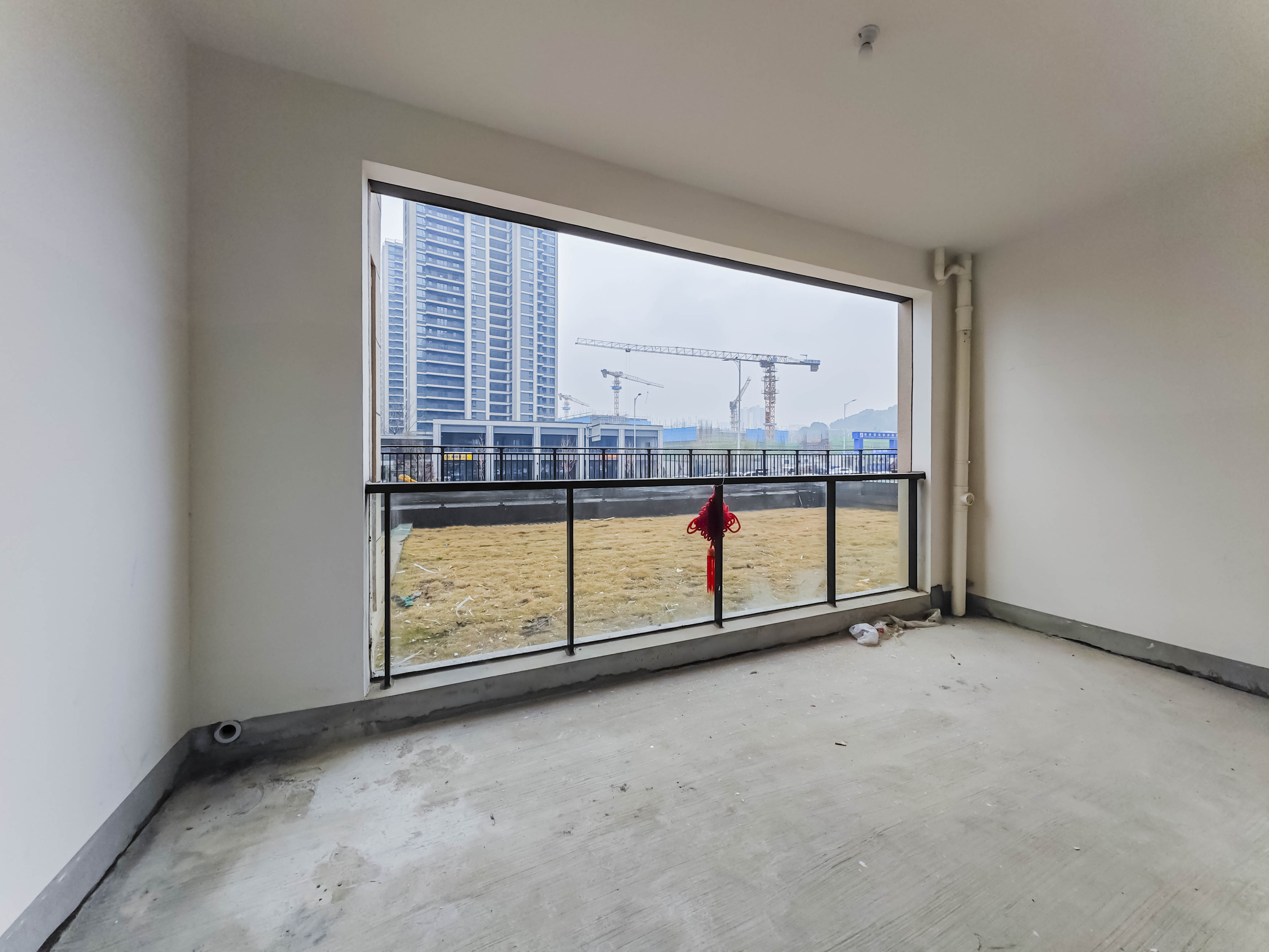 建发玖洲观澜  4室2厅2卫   180.00万其他