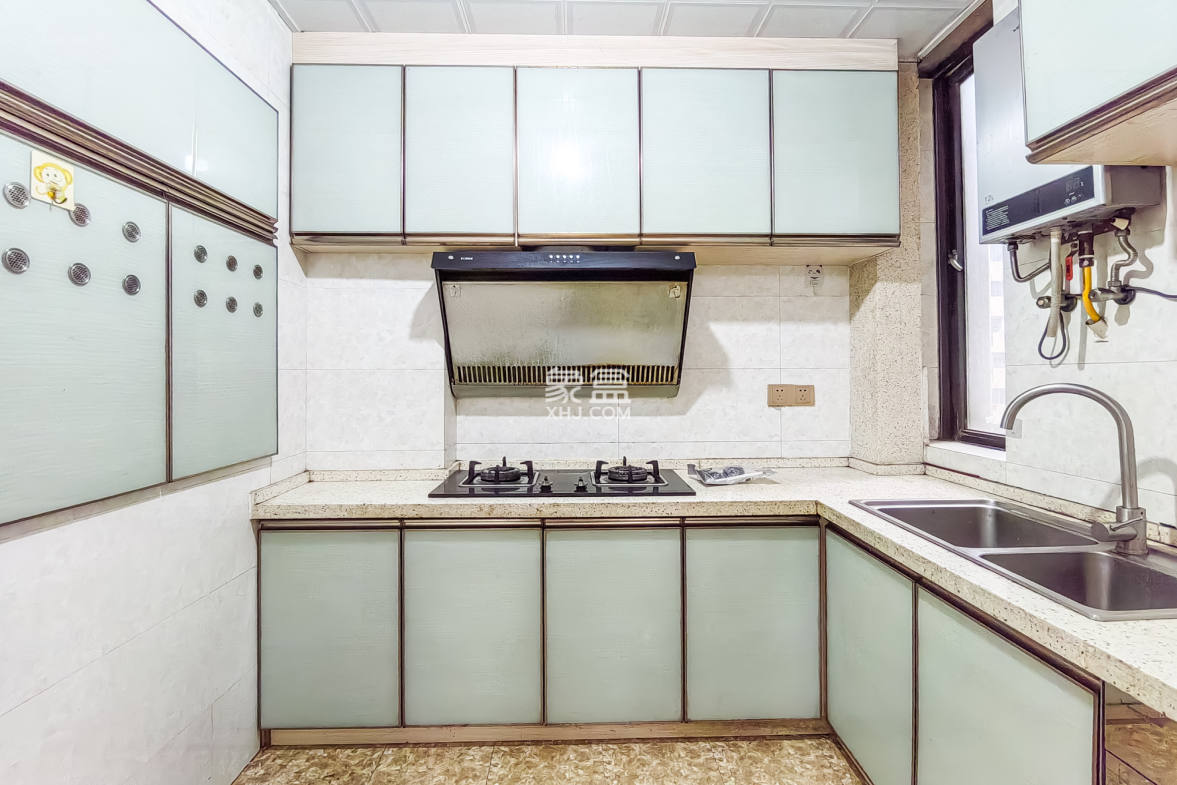 申湘宽境  2室2厅1卫    65.0万 申湘宽境  2室2厅1卫    65.0万厨房