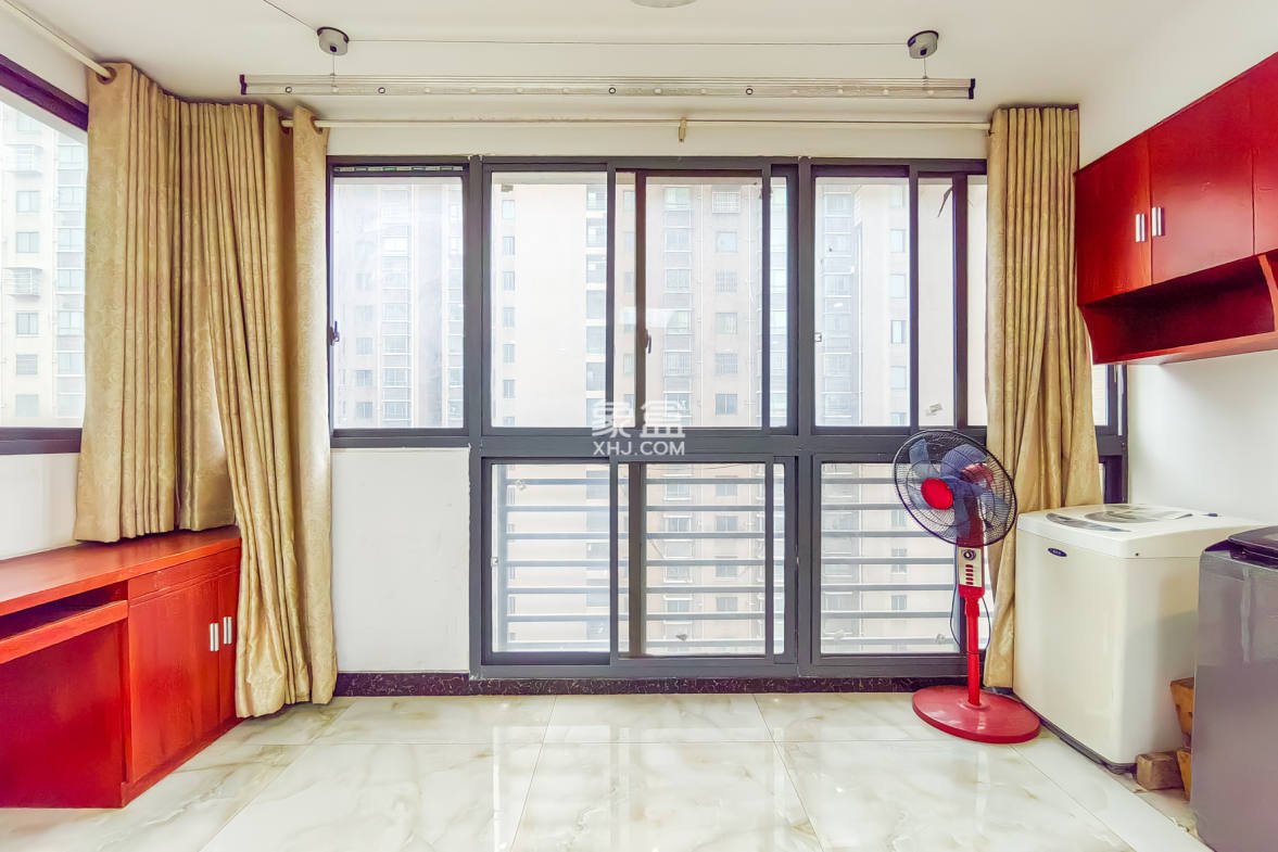 申湘宽境  2室2厅1卫    65.0万 申湘宽境  2室2厅1卫    65.0万阳台