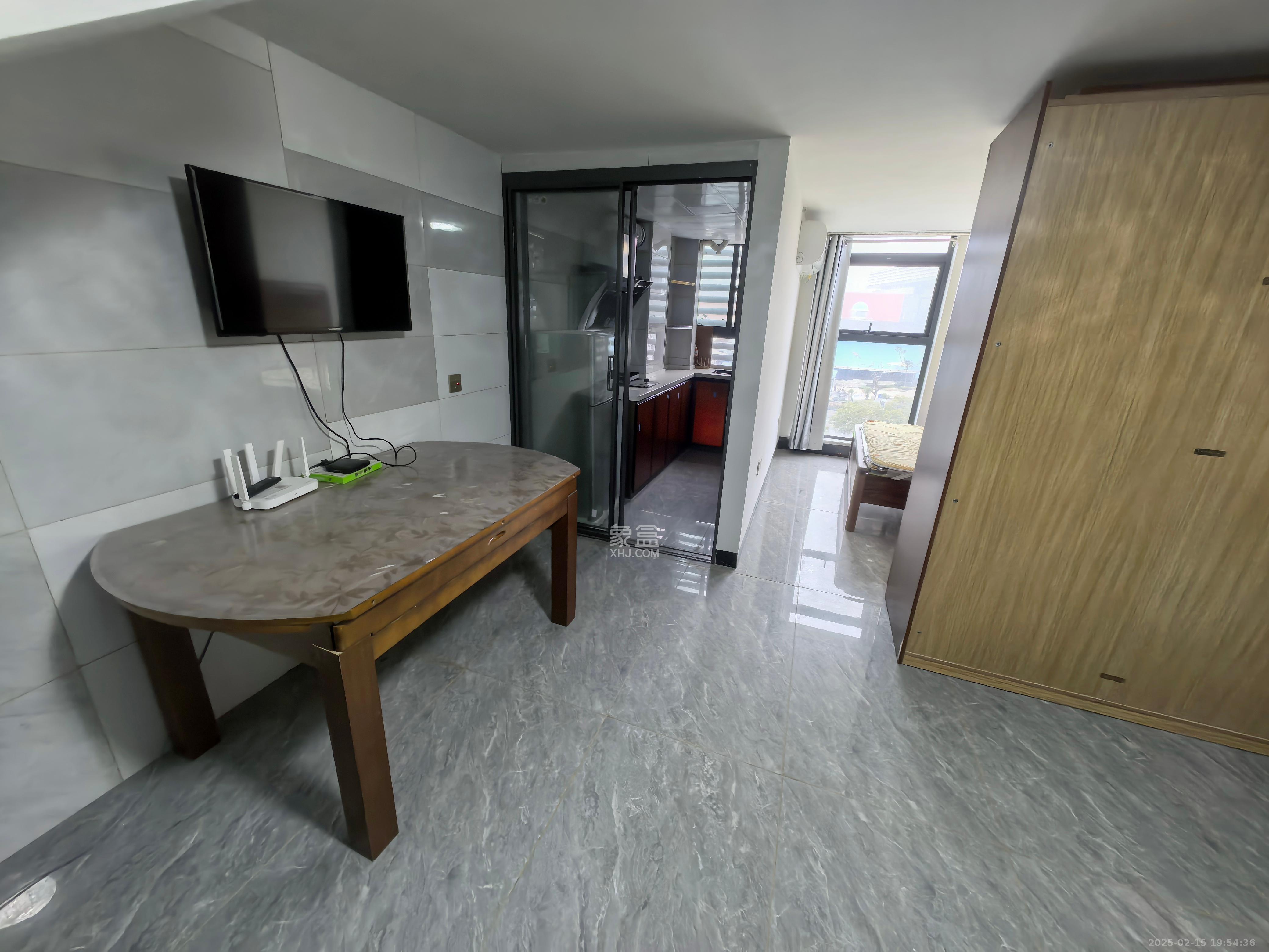 九玺铭城(九玺华府) 1室1厅1卫 2200.0元/月 九玺铭城(九玺华府) 1室1厅1卫 2200.0元/月室内图