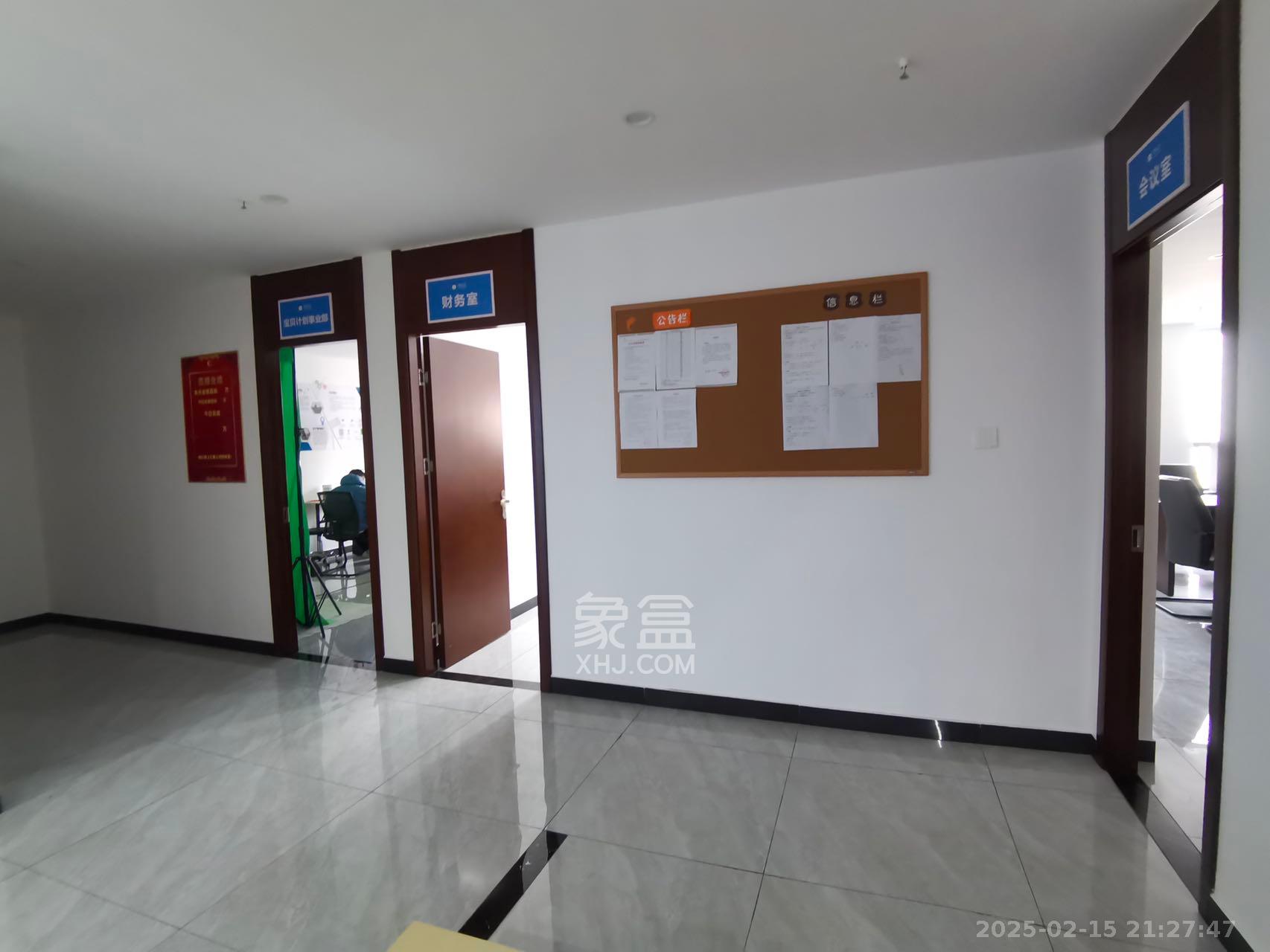 新长海广场   469.0㎡      24000.0元/月室内图