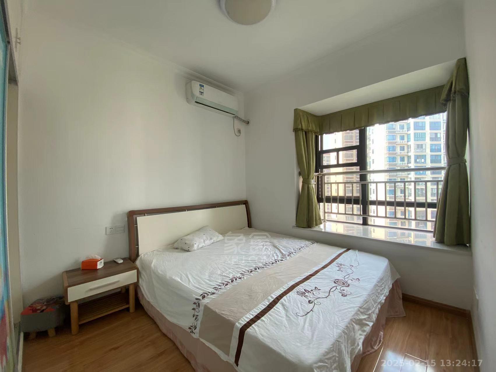 龙腾国际 2室2厅1卫 1800.00元/月 龙腾国际 2室2厅1卫 1800.00元/月室内图