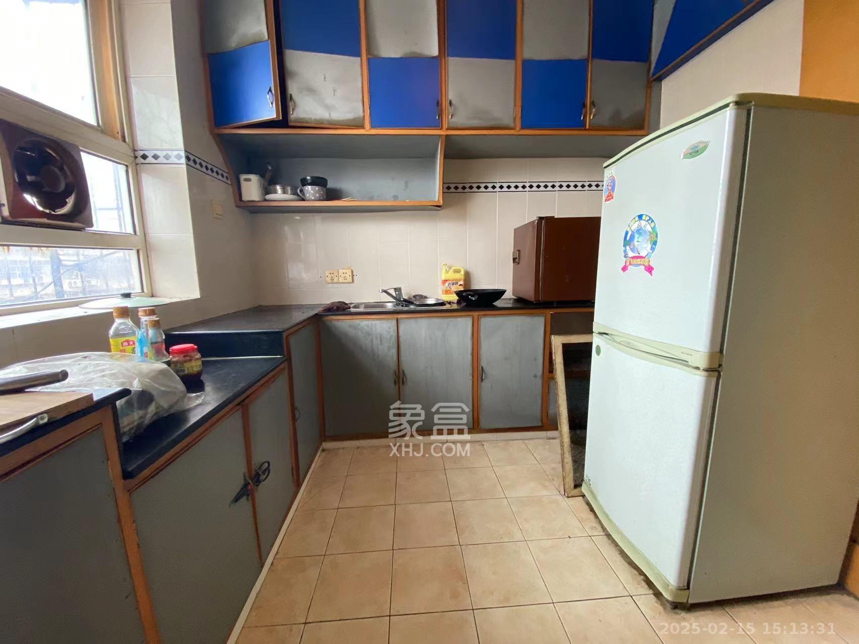 崇文里、崇圣里散盘 2室1厅1卫 1500.0元/月 崇文里、崇圣里散盘 2室1厅1卫 1500.0元/月室内图