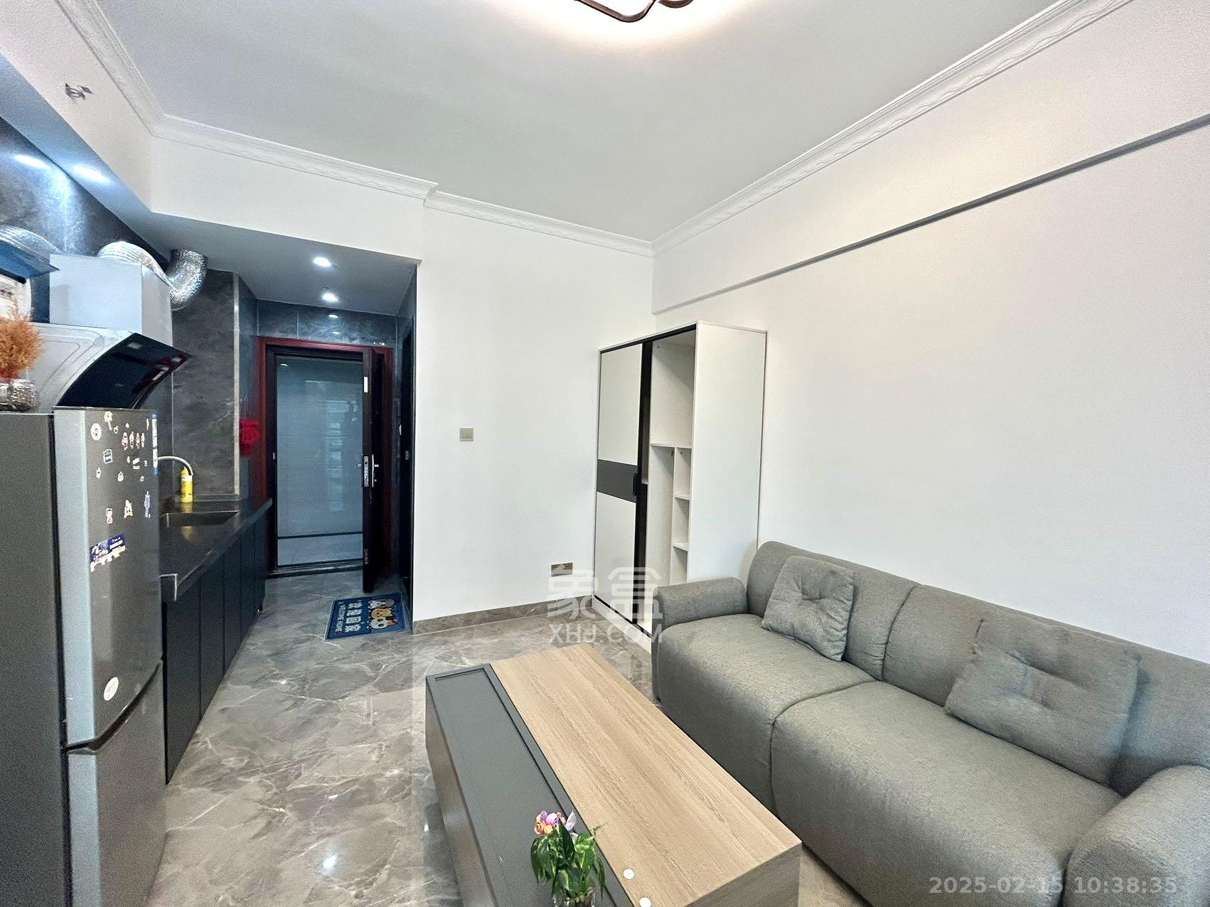 裕天国际商汇中心 1室1厅1卫 1600.0元/月 裕天国际商汇中心 1室1厅1卫 1600.0元/月室内图