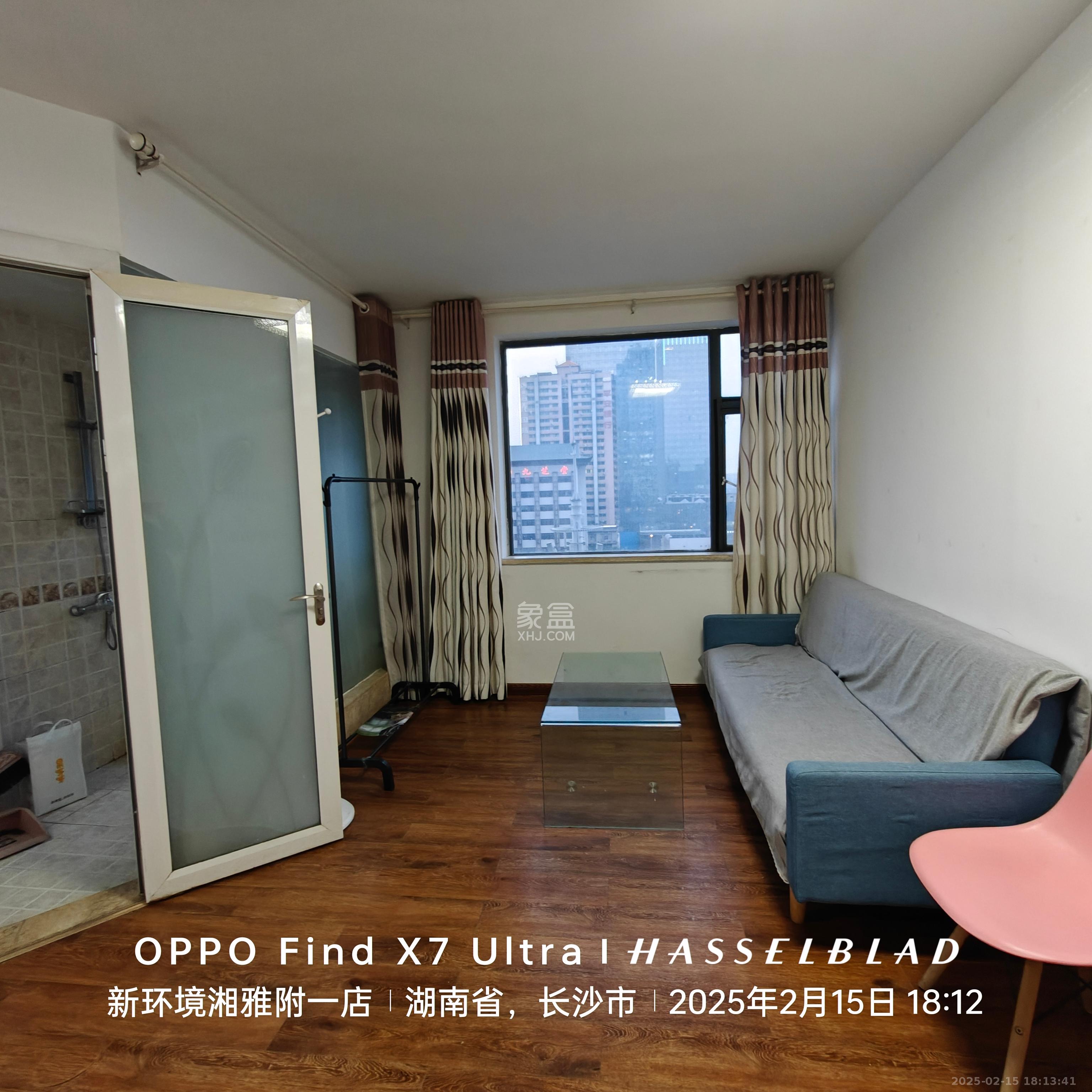 新时代广场  1室1厅1卫   1800.00元/月室内图